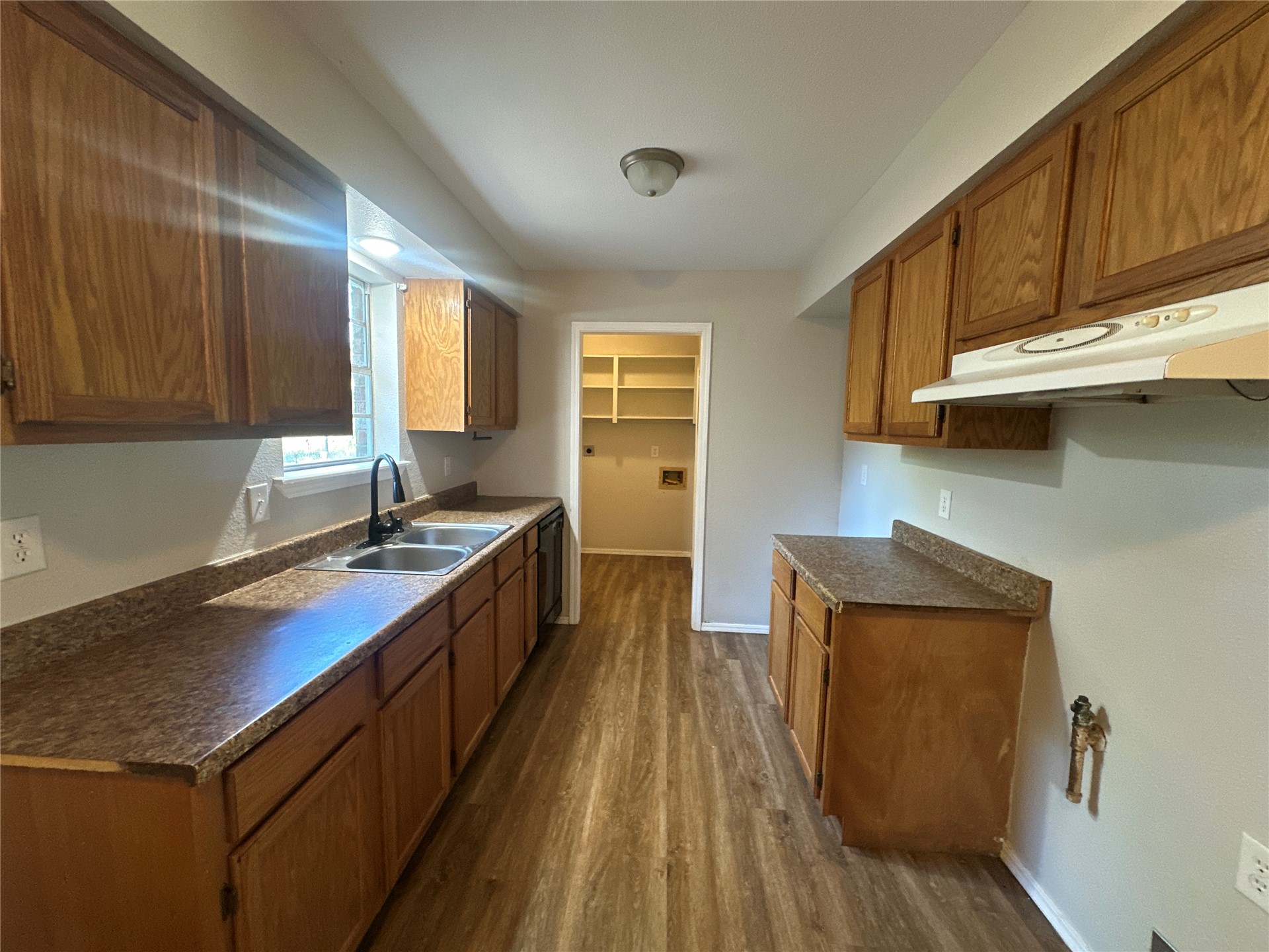 100 Race Avenue Property Photo 3