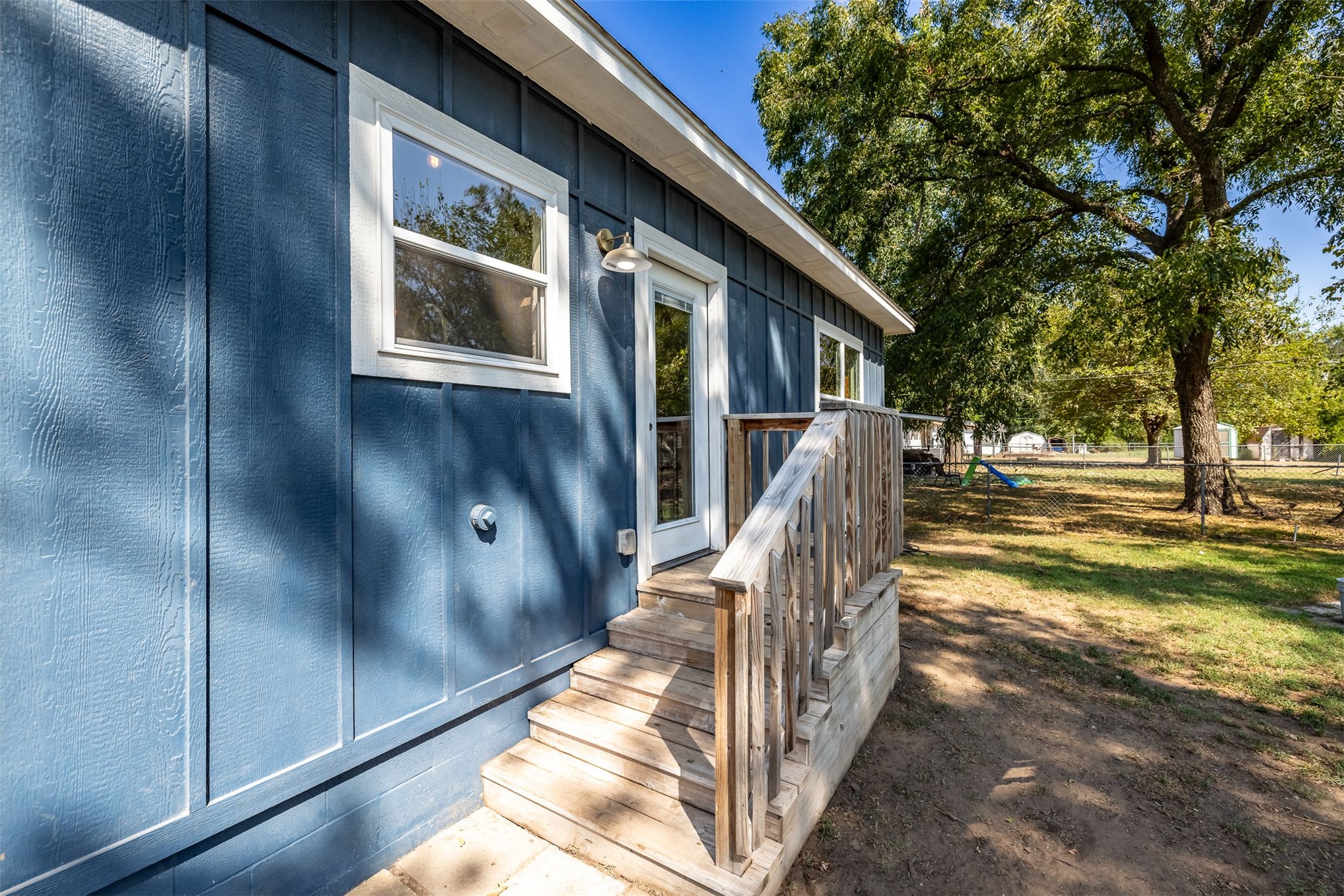 2633408 Property Photo 35