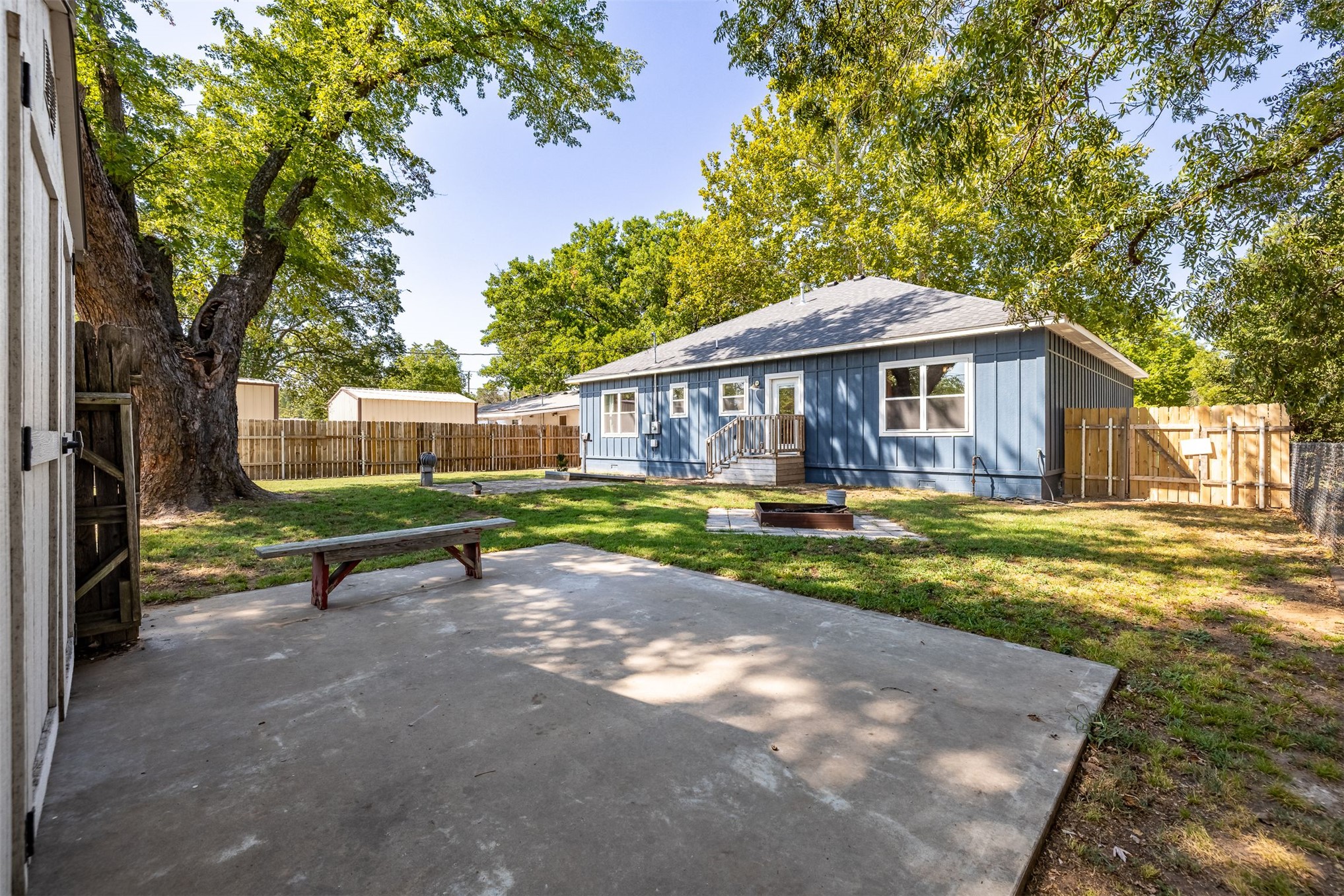2633408 Property Photo 39
