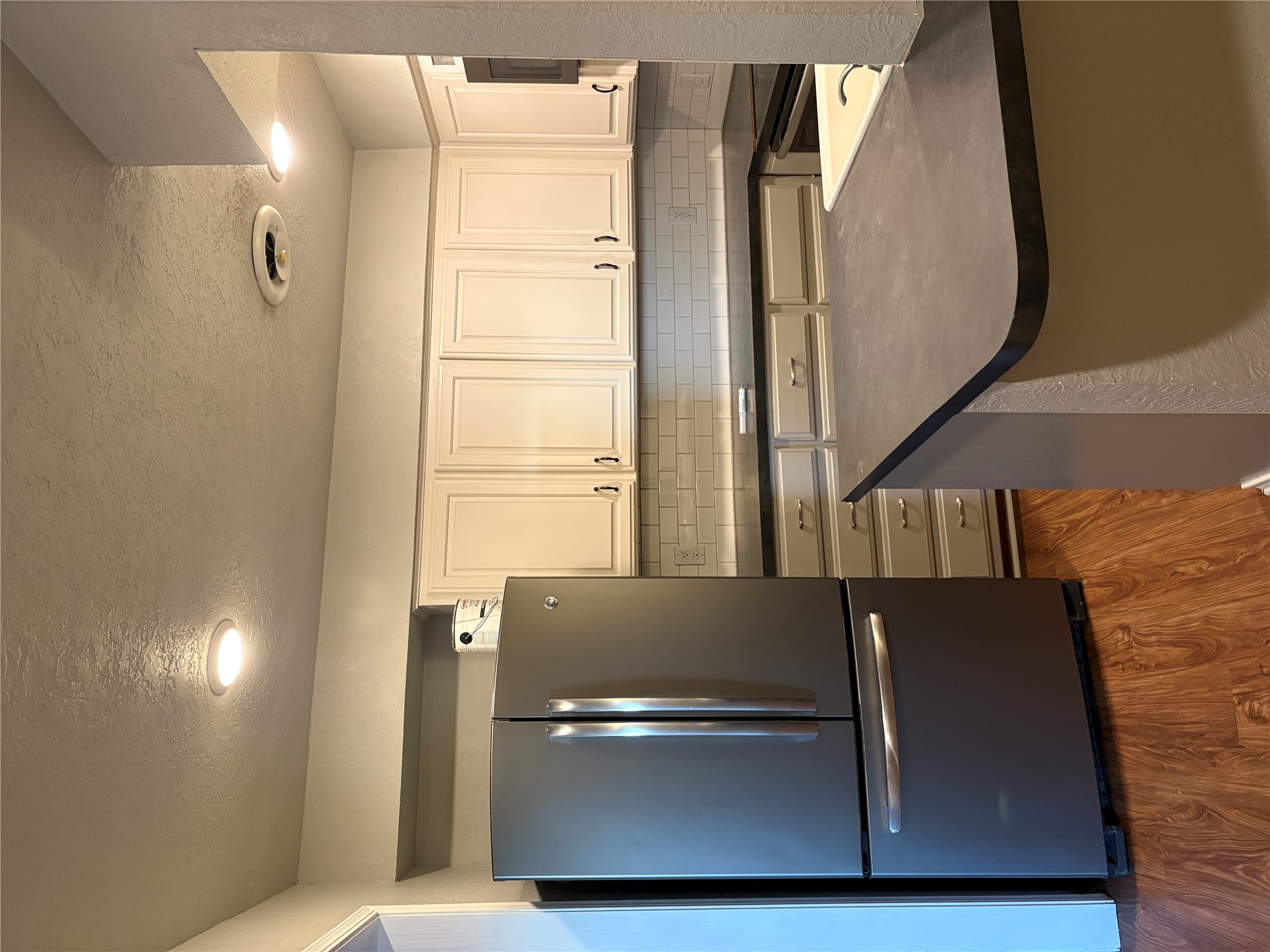 1432 S Stoneridge Manor Property Photo 4
