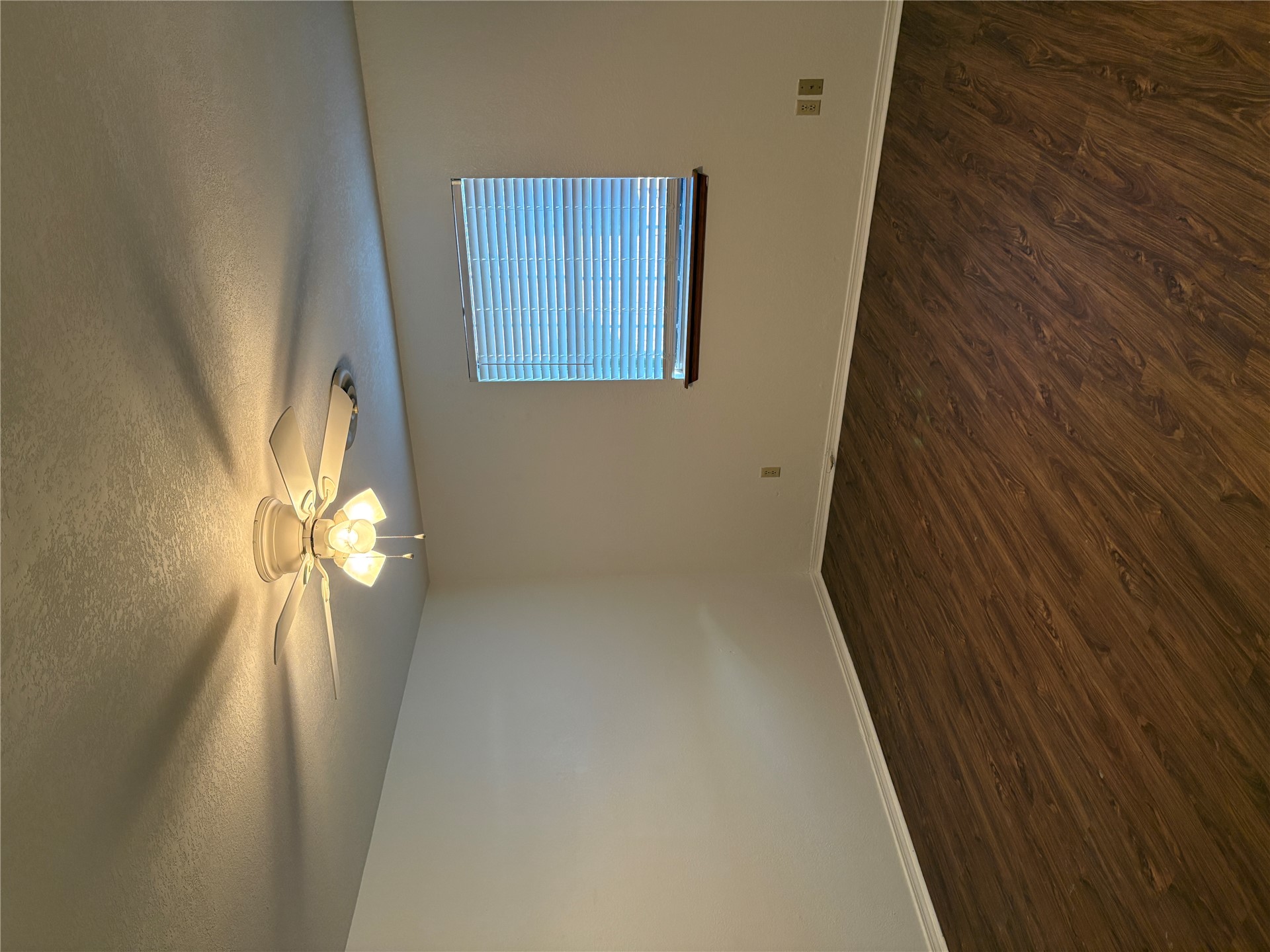 1432 S Stoneridge Manor Property Photo 11