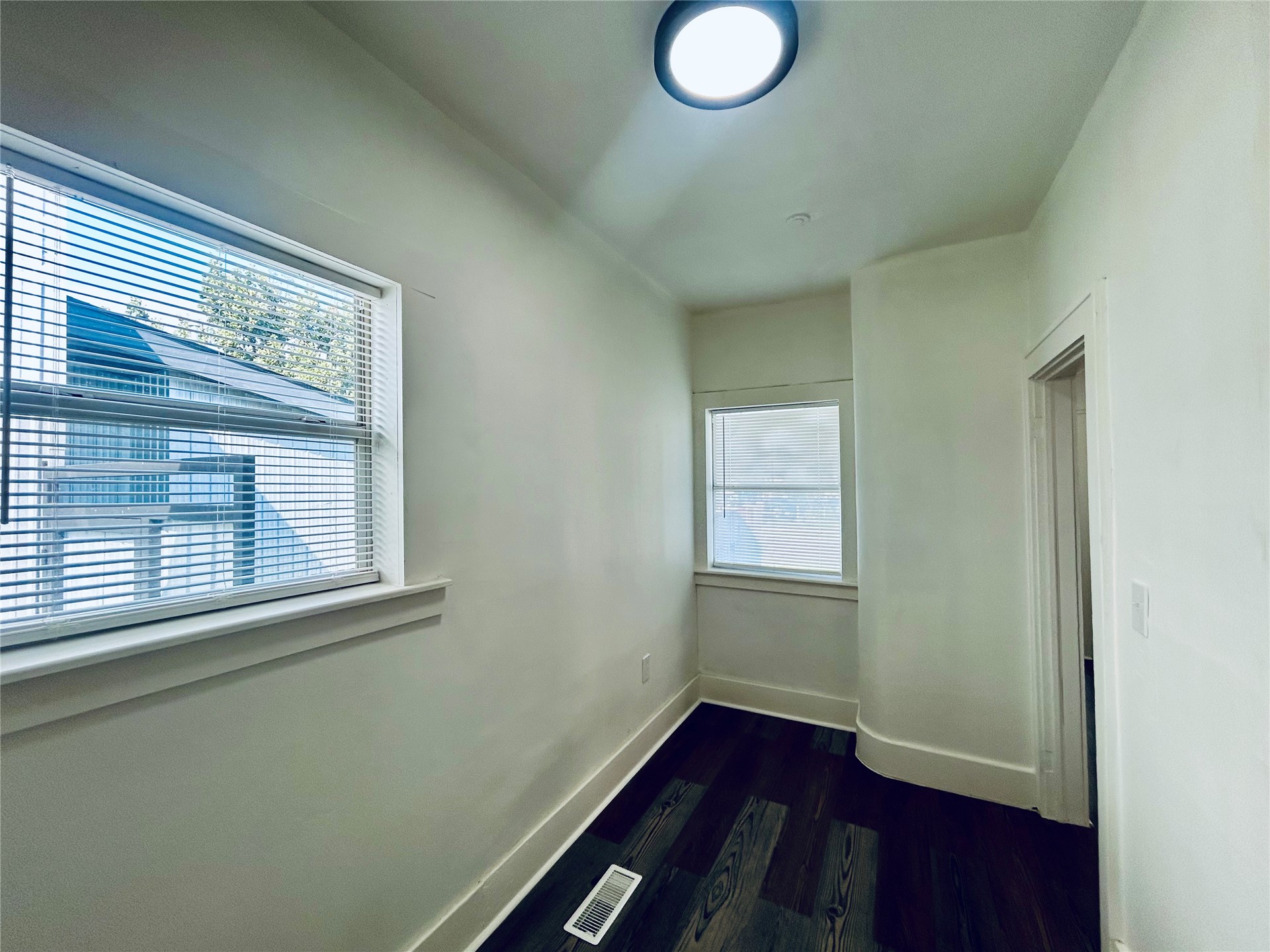1020 S Quincy Avenue Property Photo 8