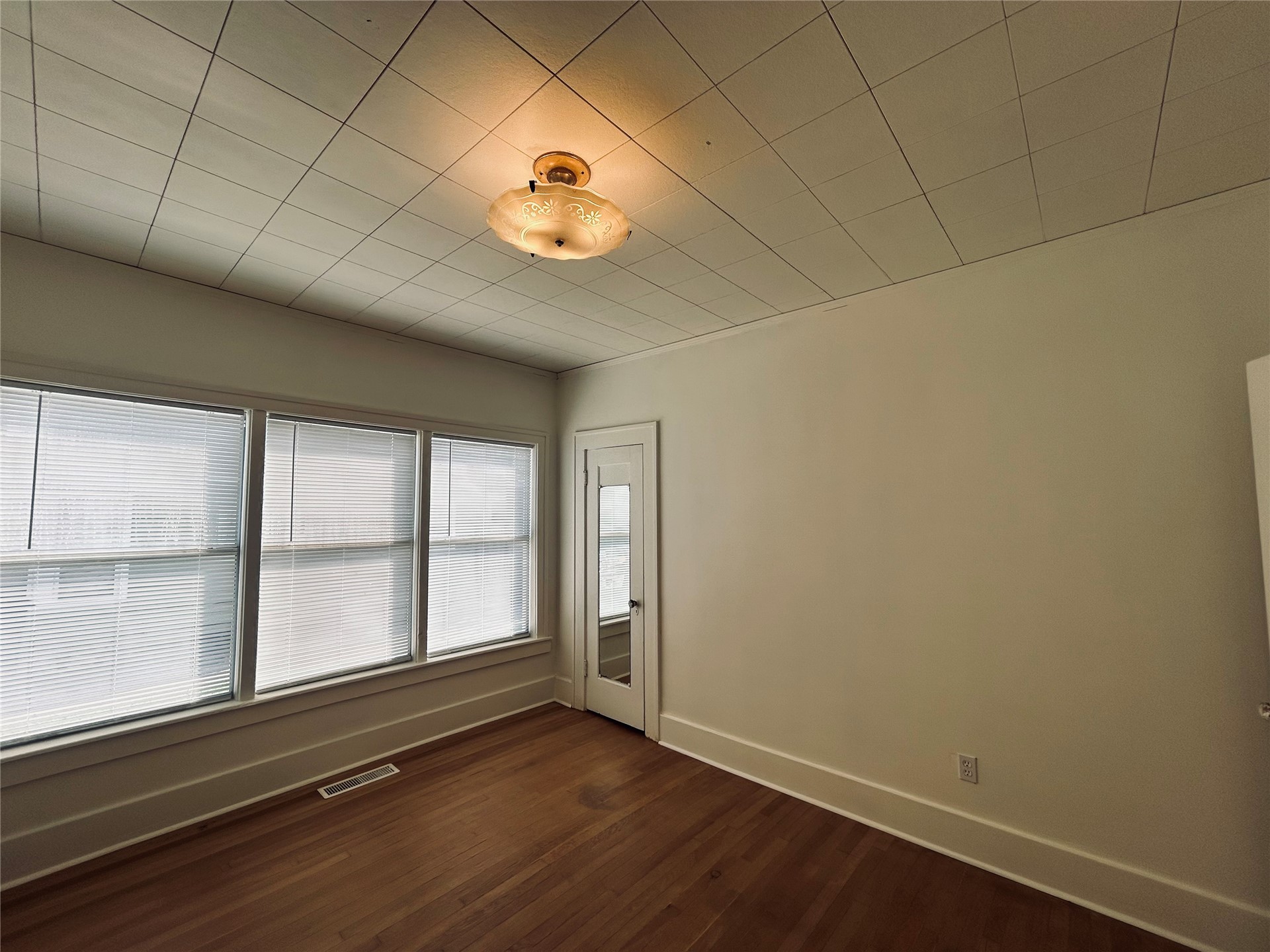 1020 S Quincy Avenue Property Photo 10