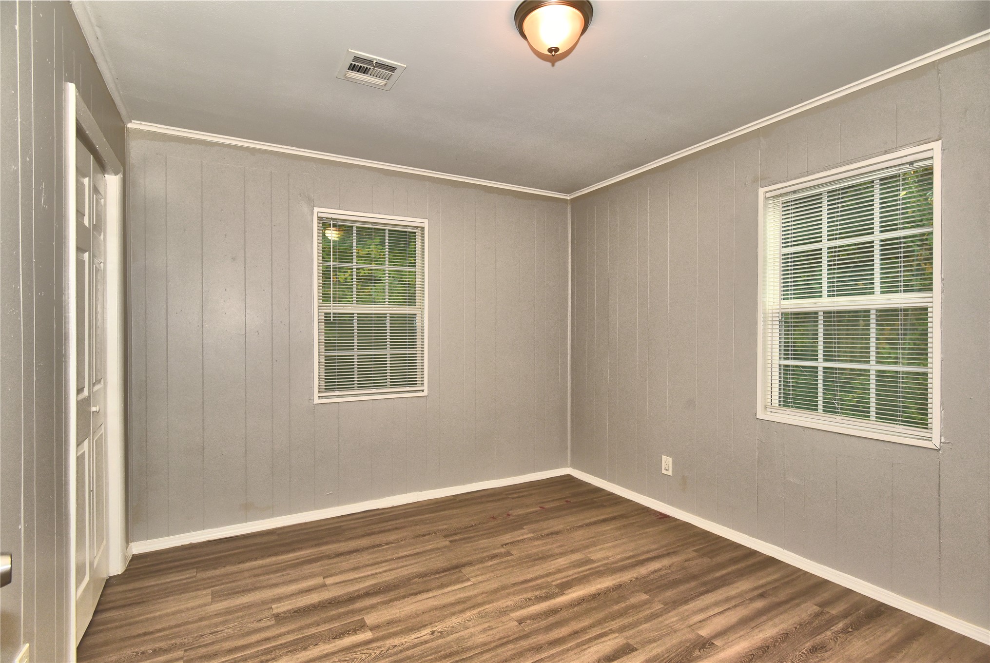 903 N Industrial Avenue Property Photo 16