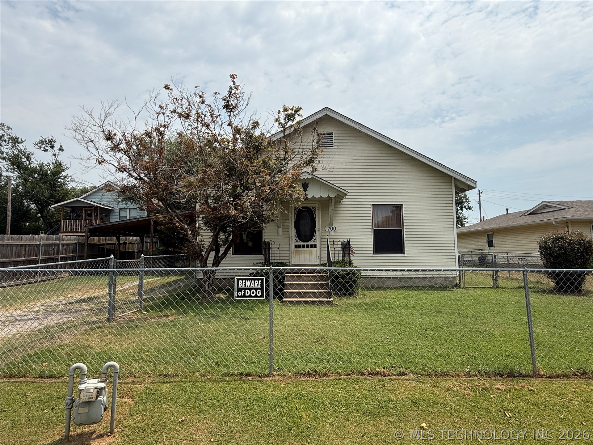 700 Perdue Avenue Property Photo 1