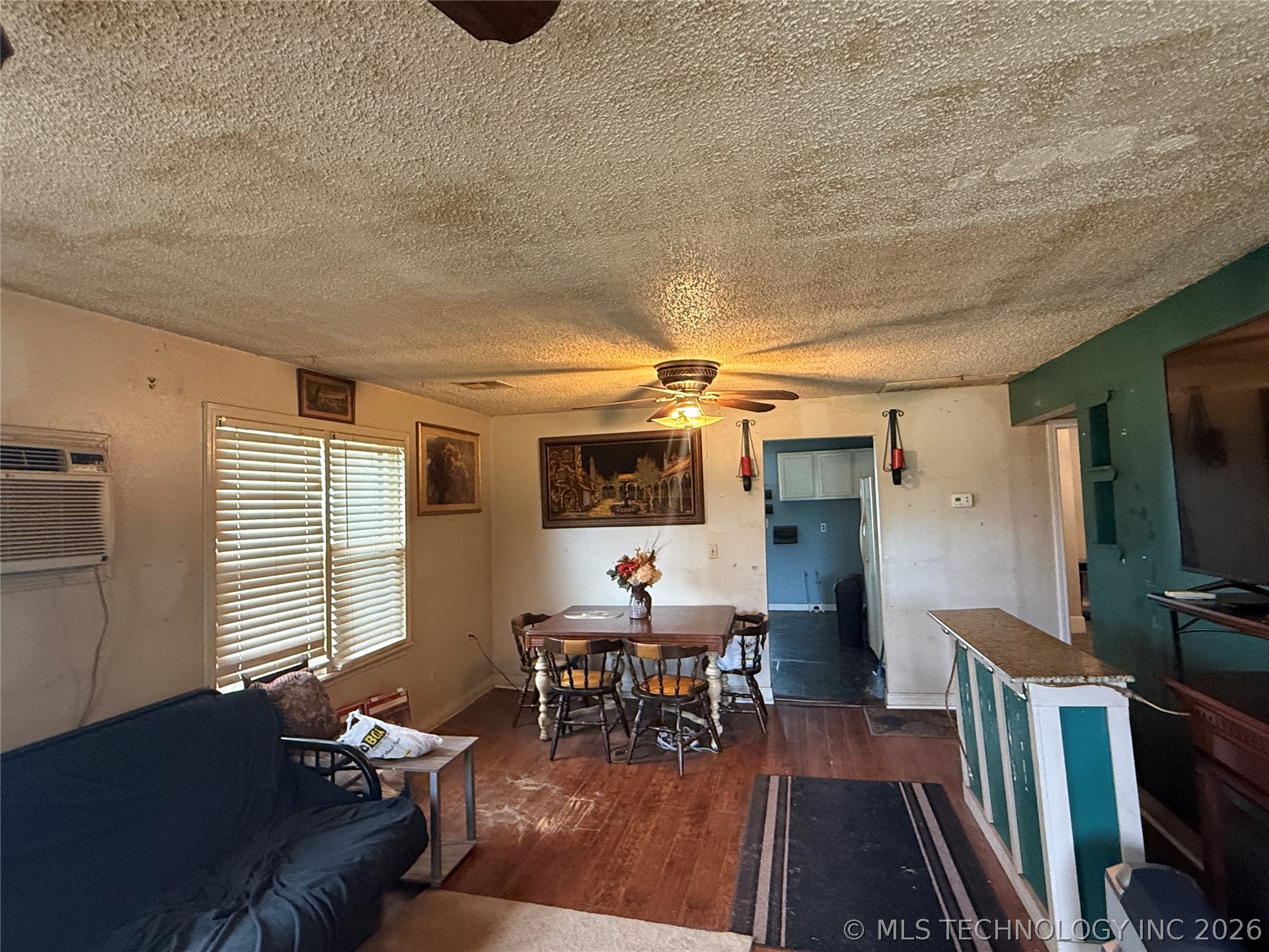 700 Perdue Avenue Property Photo 3
