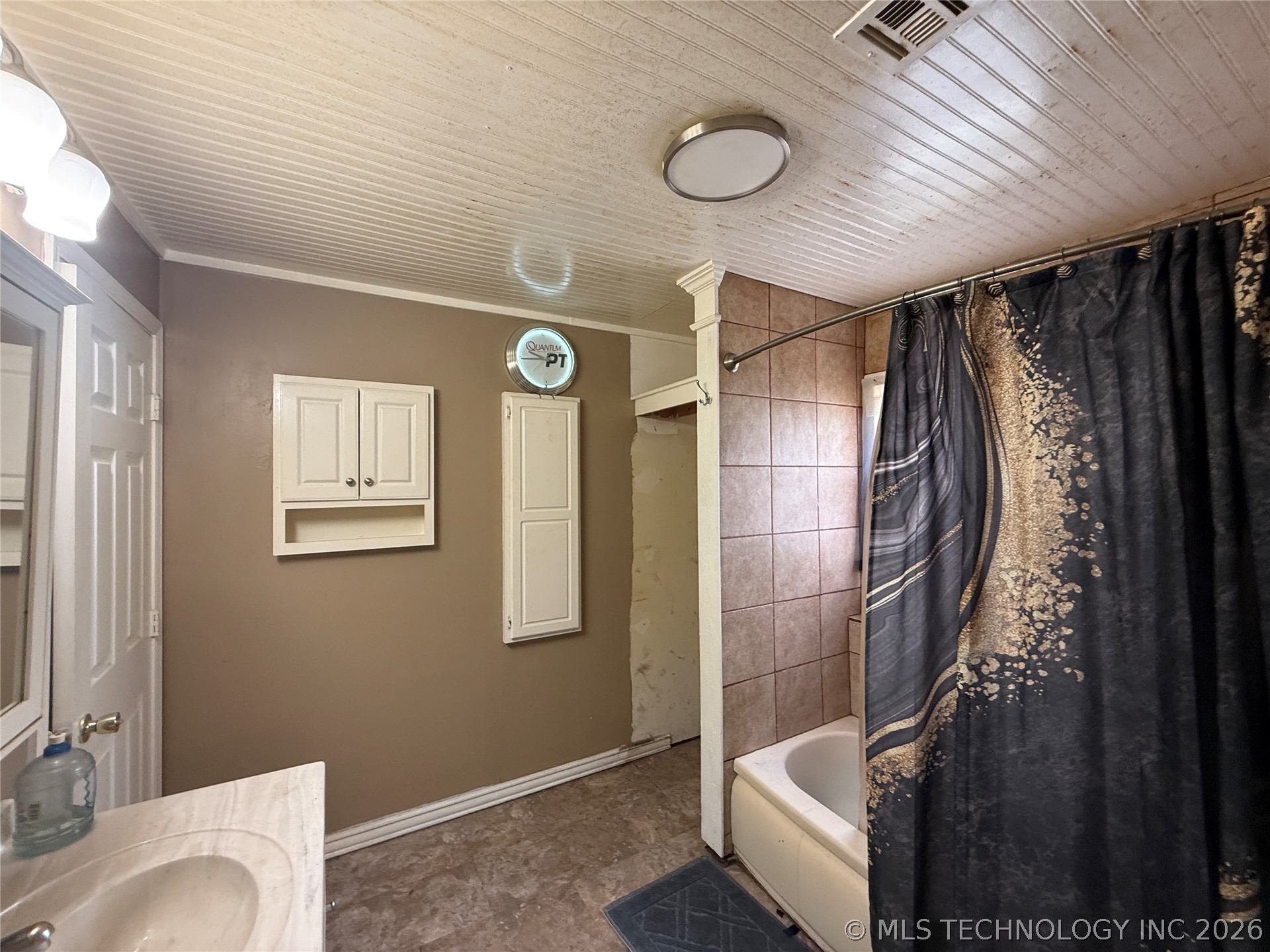 700 Perdue Avenue Property Photo 5