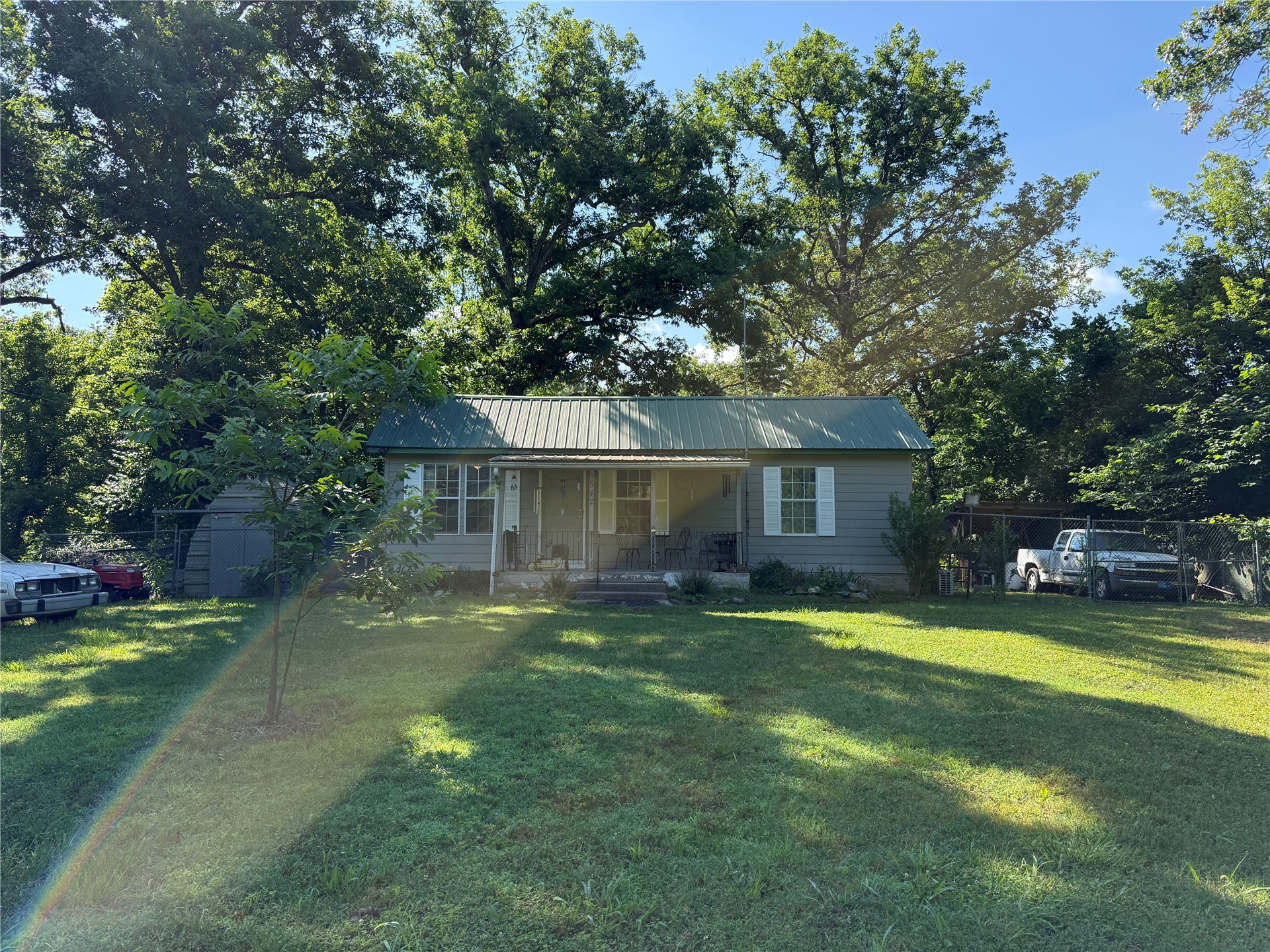 2633430 Property Photo 3