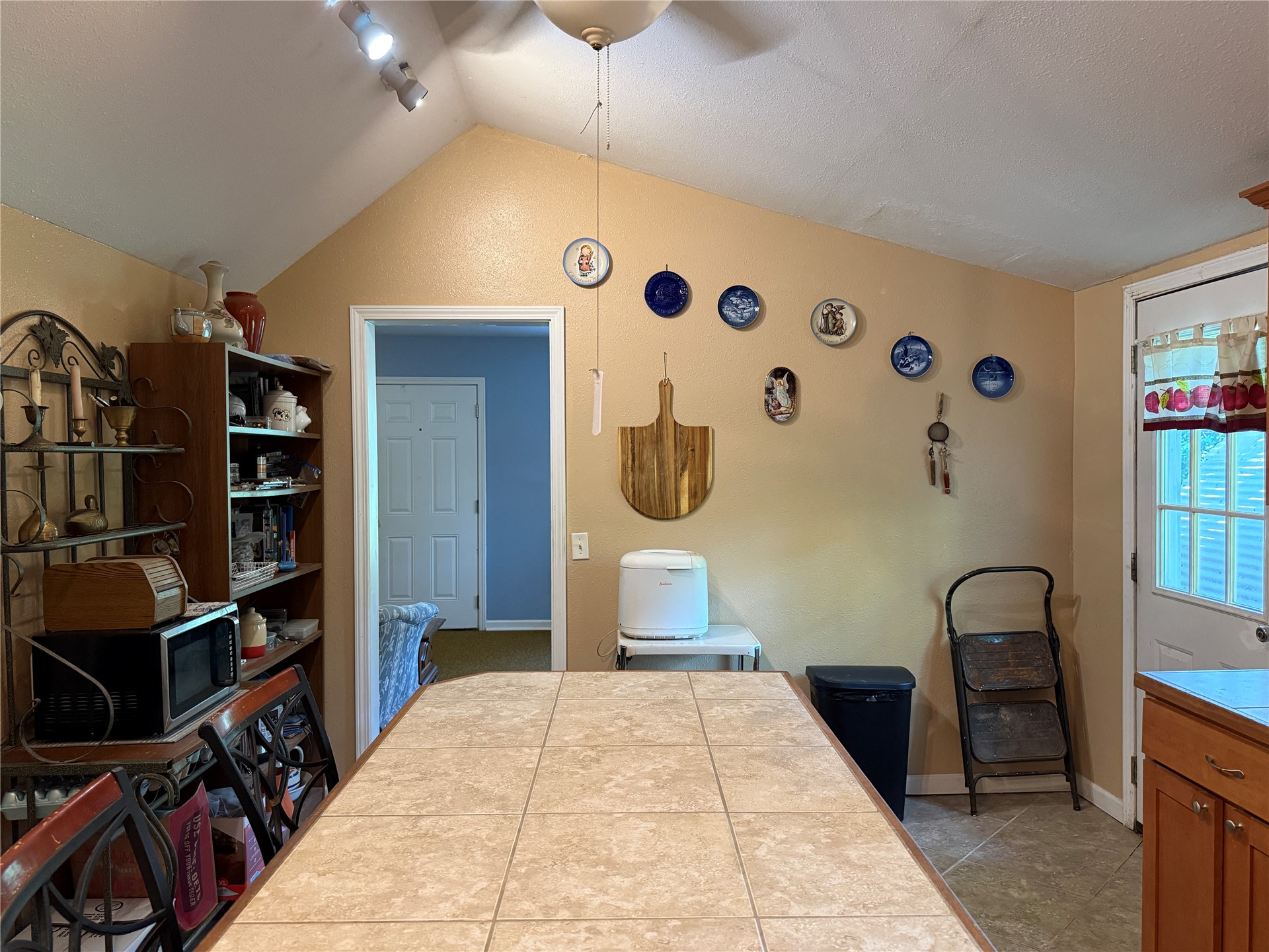 2633430 Property Photo 12
