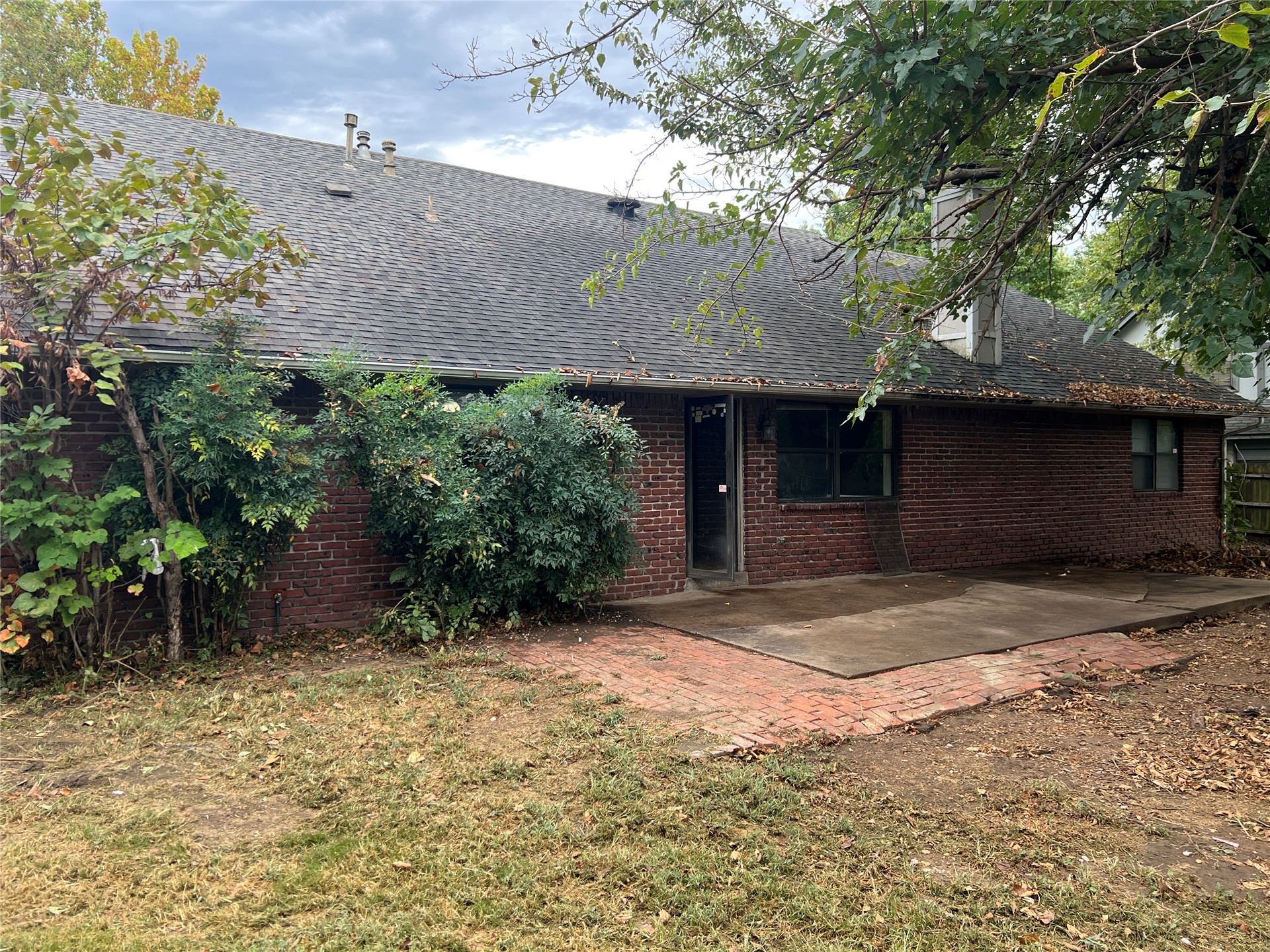 1000 S Redbud Avenue Property Photo 22