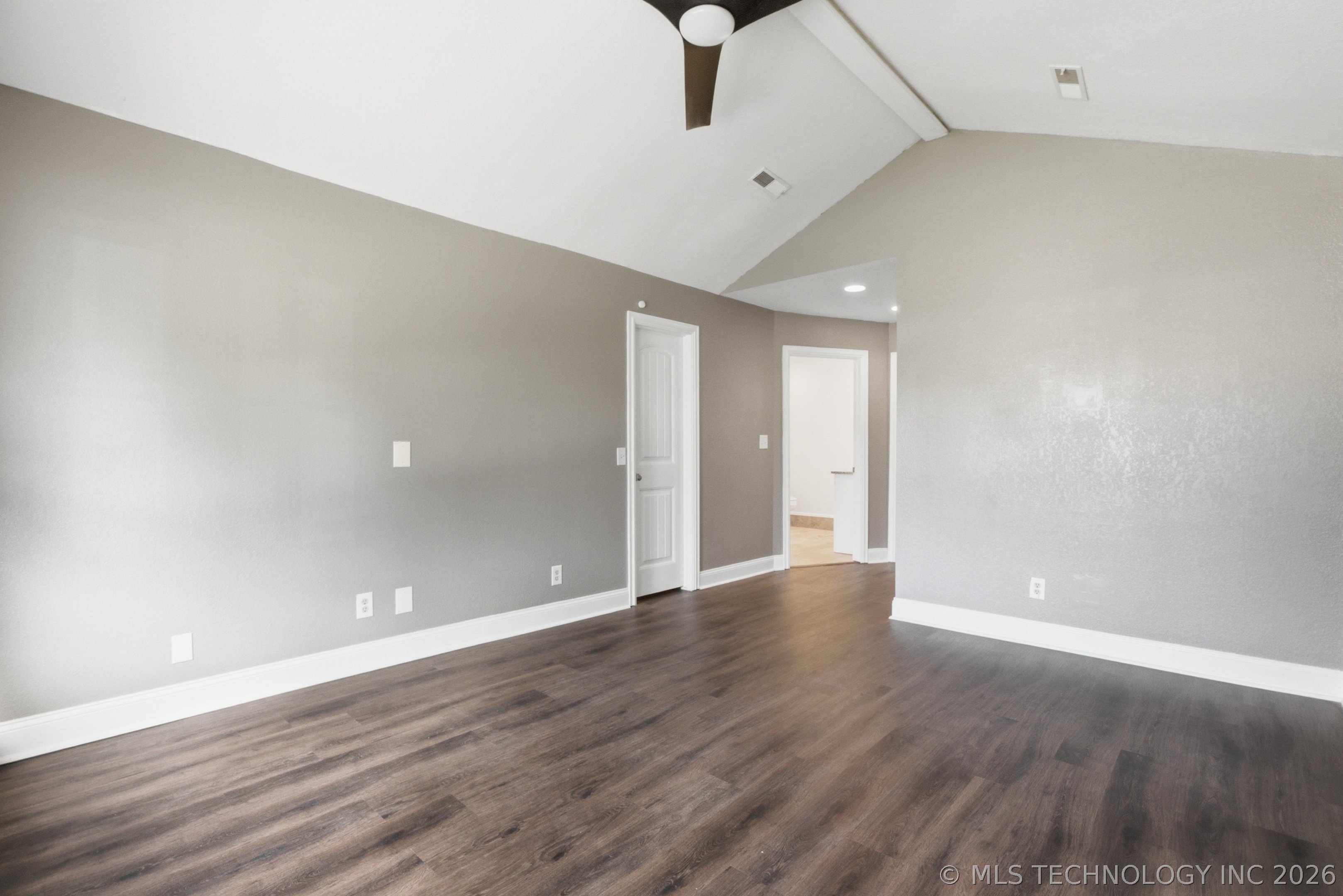 1604 W Pittsburg Street Property Photo 23