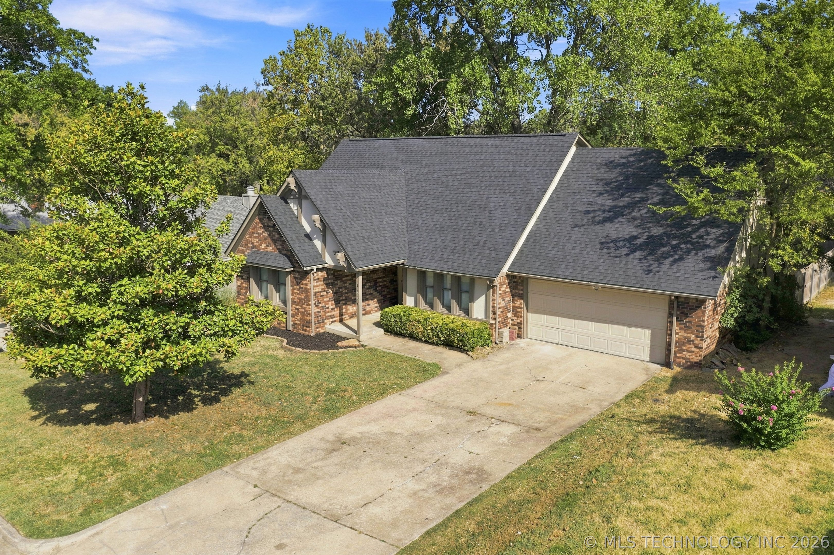 1604 W Pittsburg Street Property Photo 48