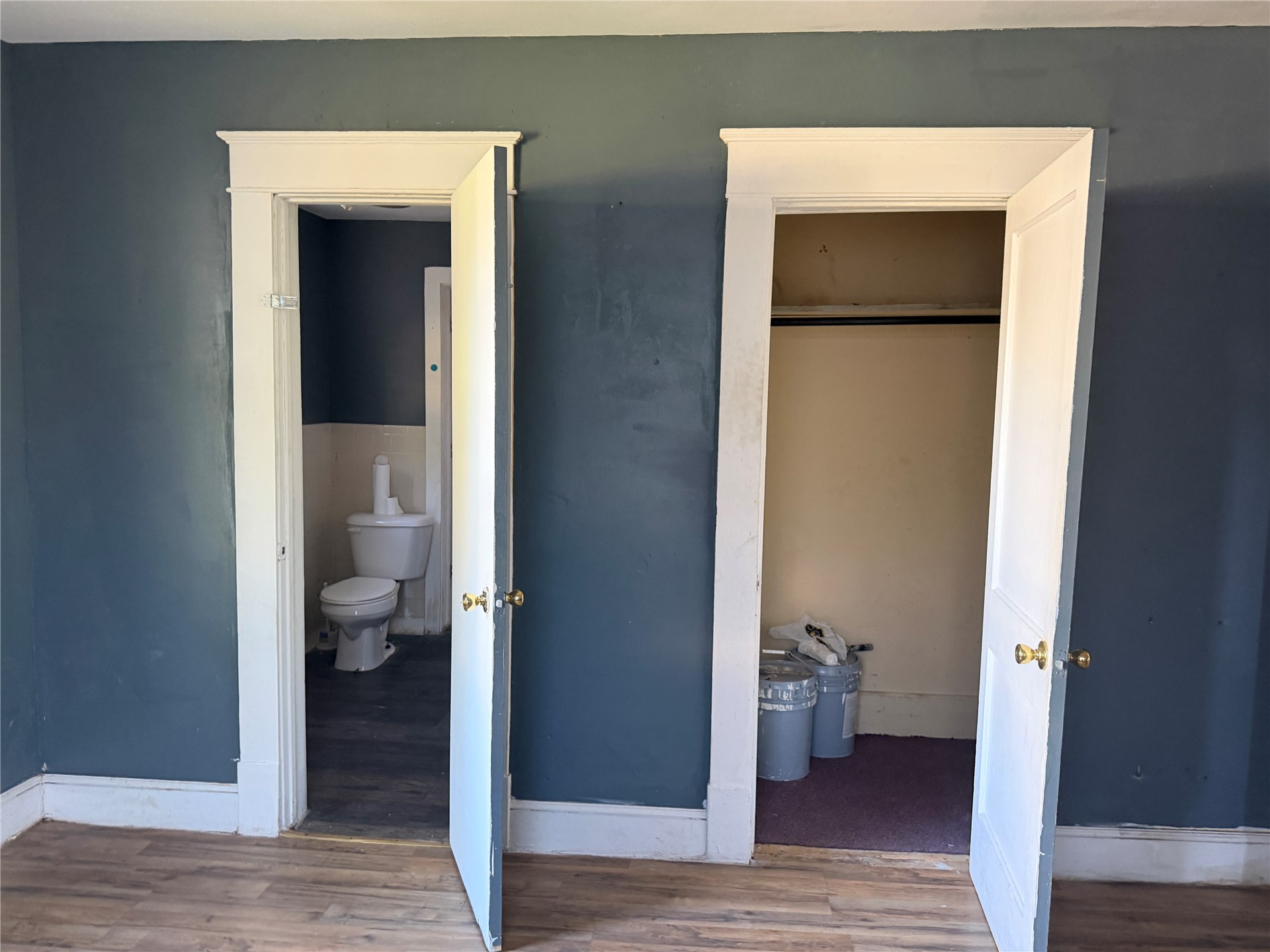 2106 Court Property Photo 4