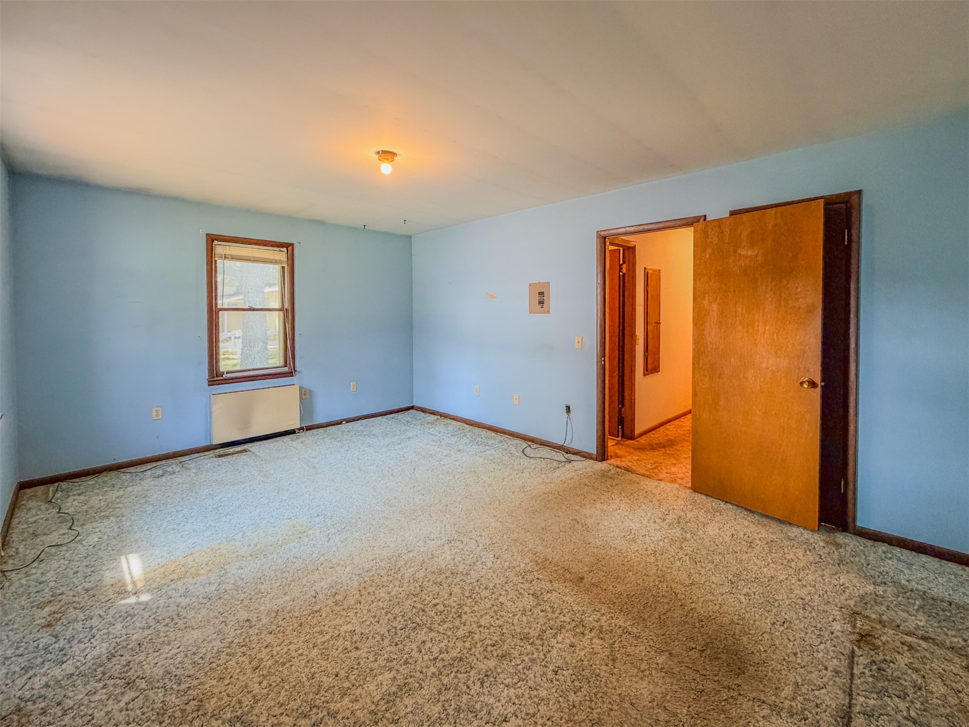 1121 W 4th Street Property Photo 32