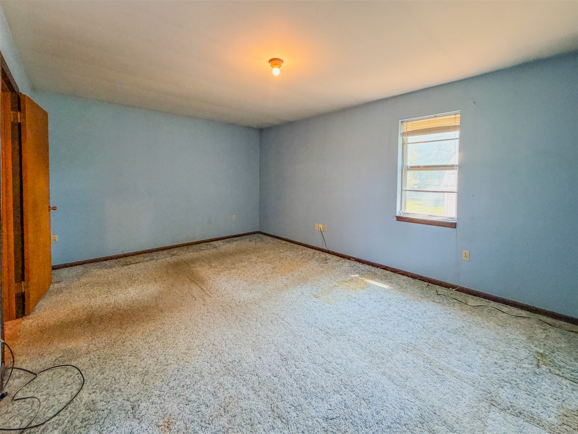 1121 W 4th Street Property Photo 35
