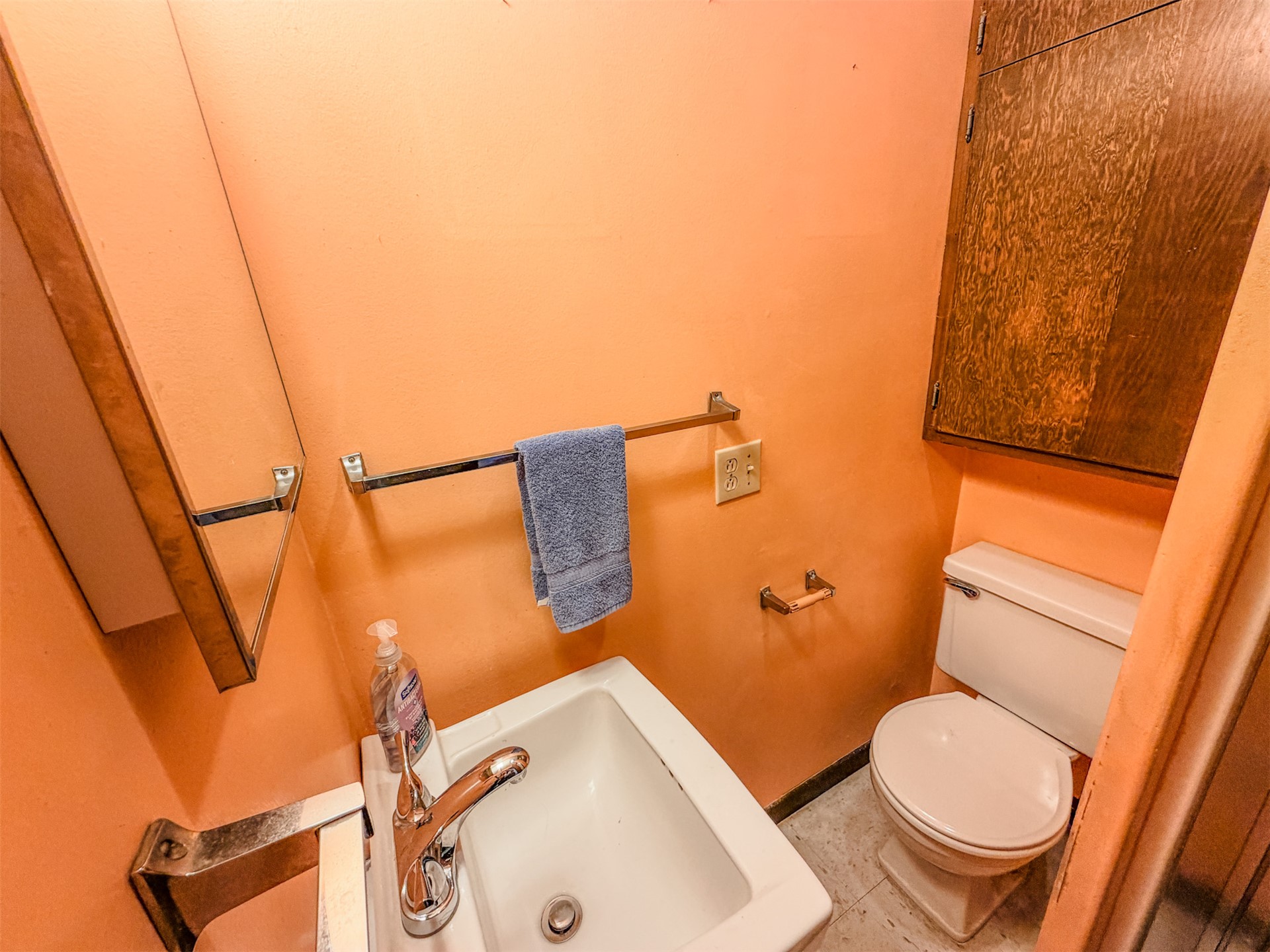 1121 W 4th Street Property Photo 37