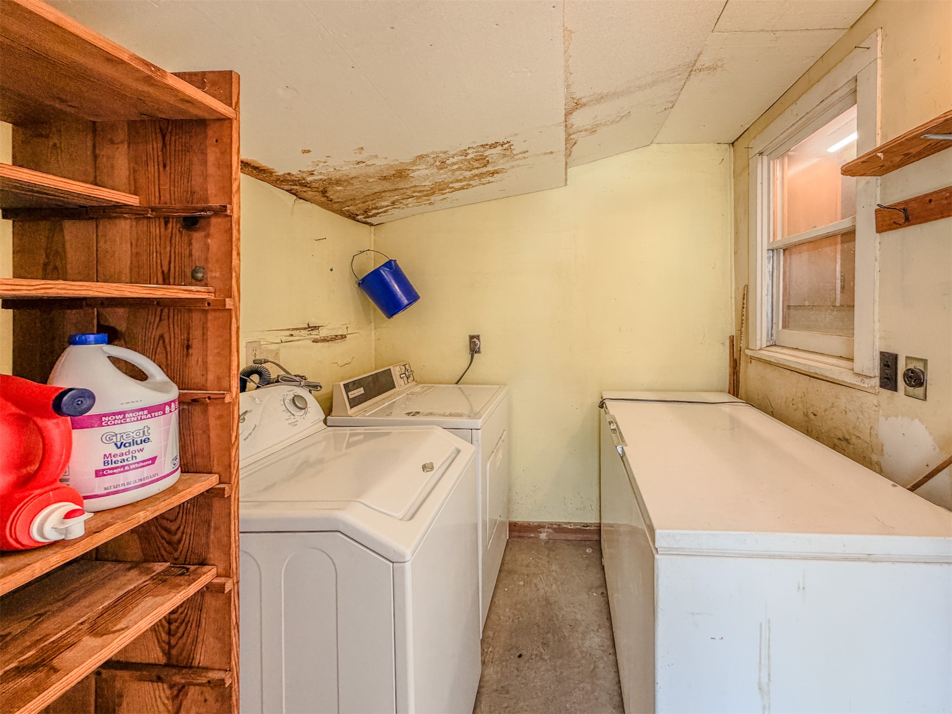 1121 W 4th Street Property Photo 40