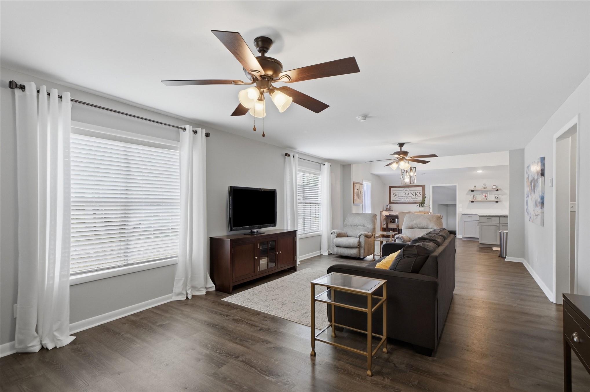15802 Elwood Avenue Property Photo 21