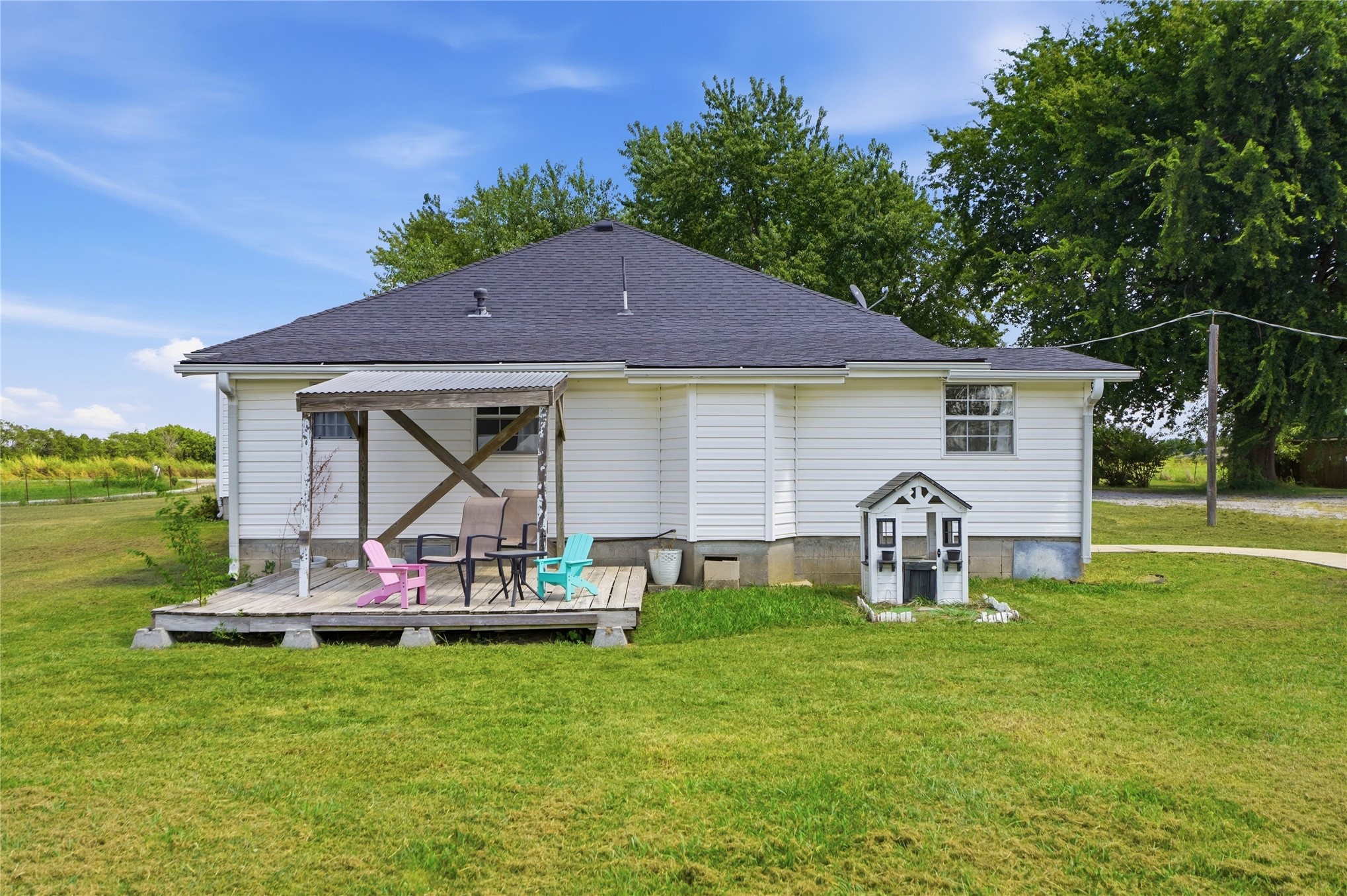15802 Elwood Avenue Property Photo 54