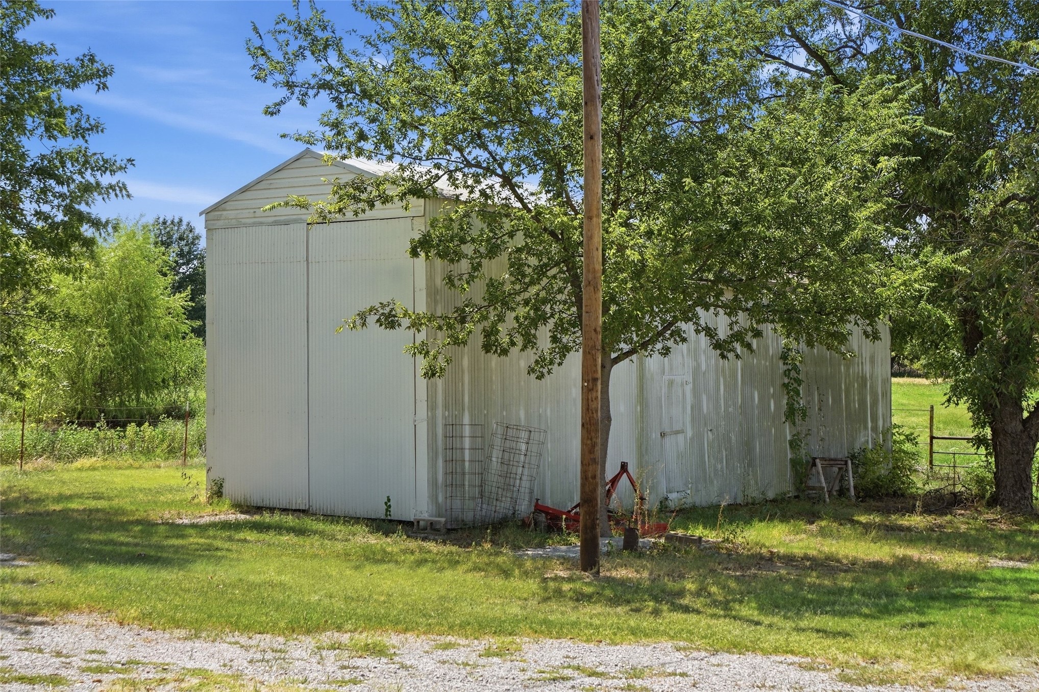 15802 Elwood Avenue Property Photo 60