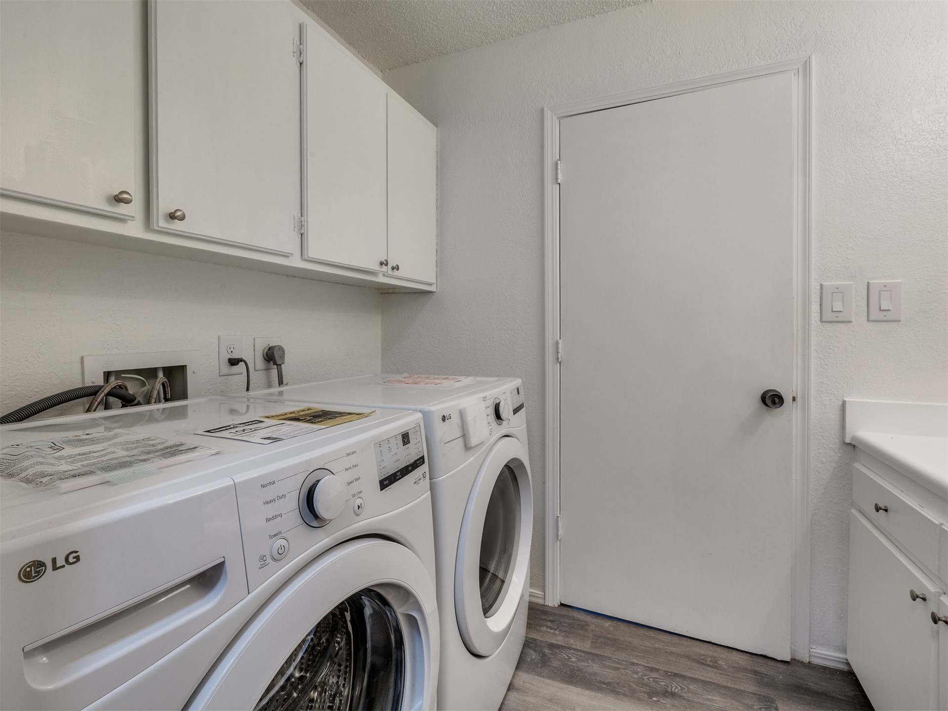 24 W Rachel Street Property Photo 18