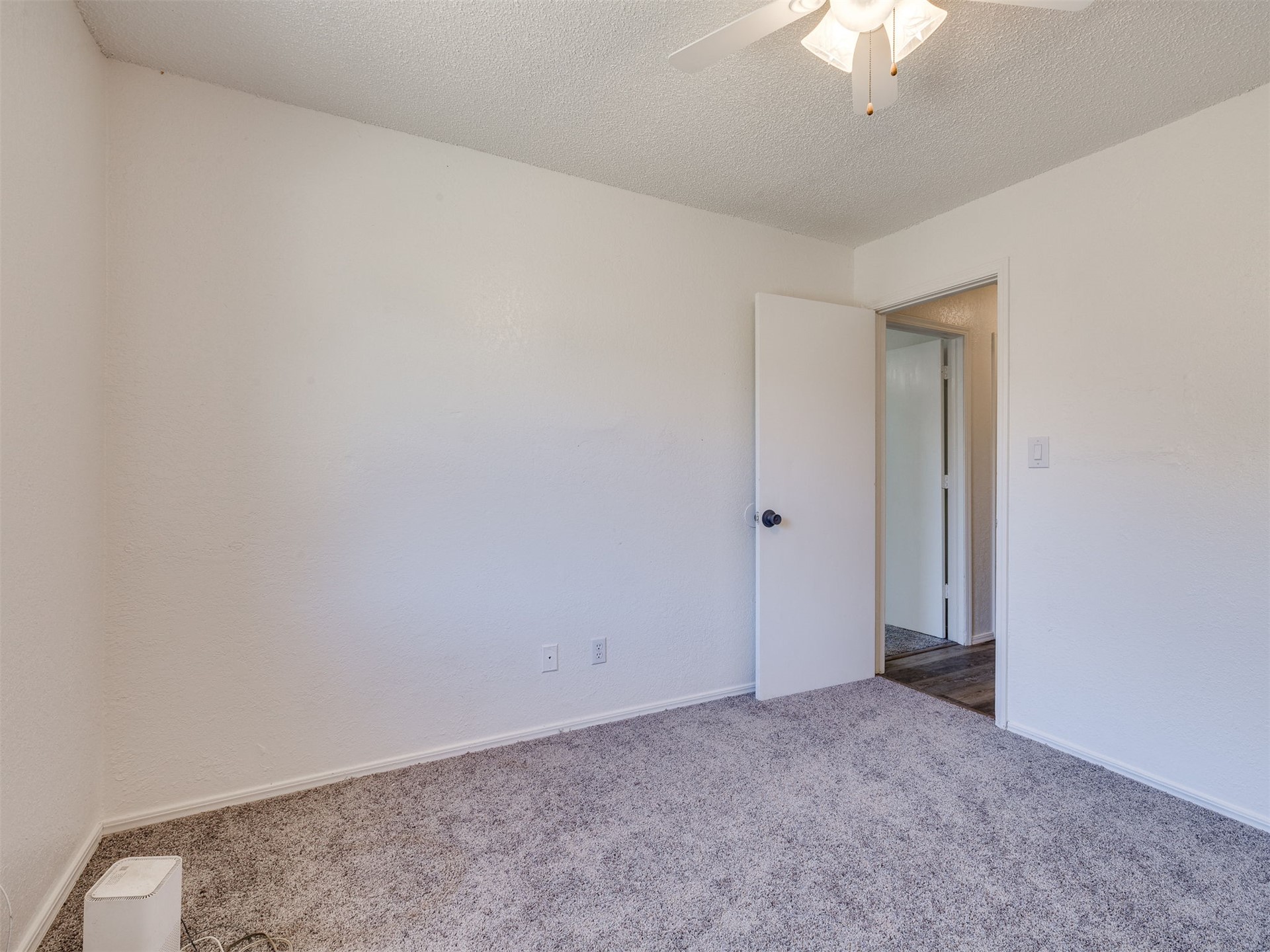 24 W Rachel Street Property Photo 26