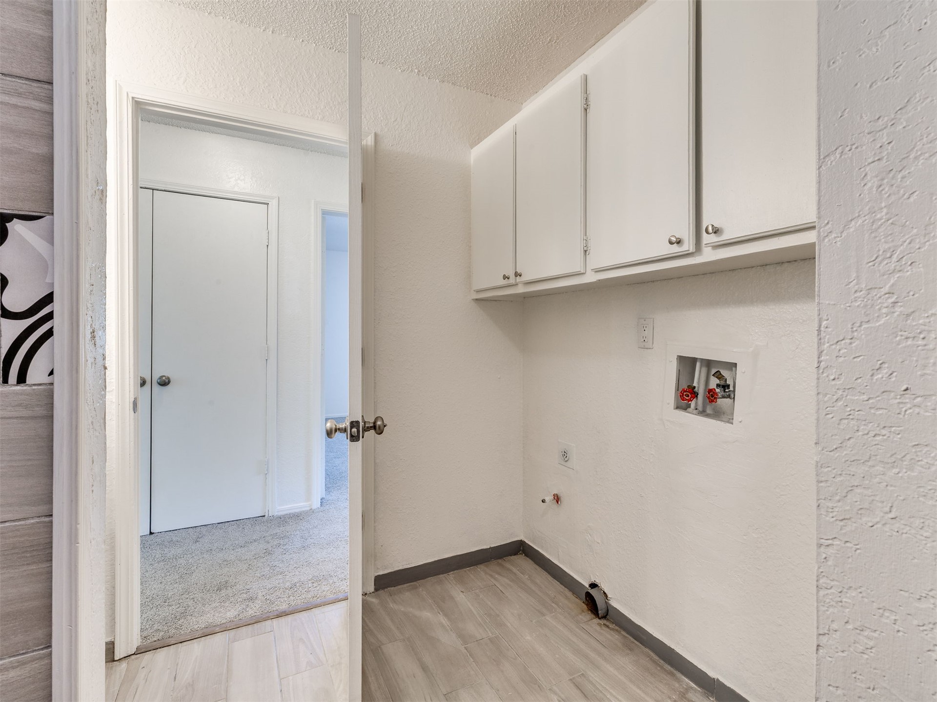 24 W Rachel Street Property Photo 53