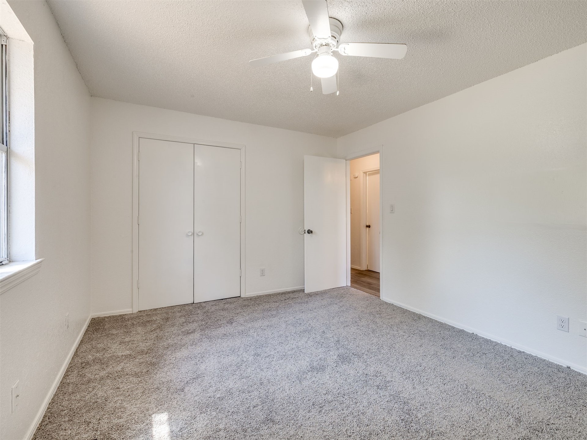 24 W Rachel Street Property Photo 56