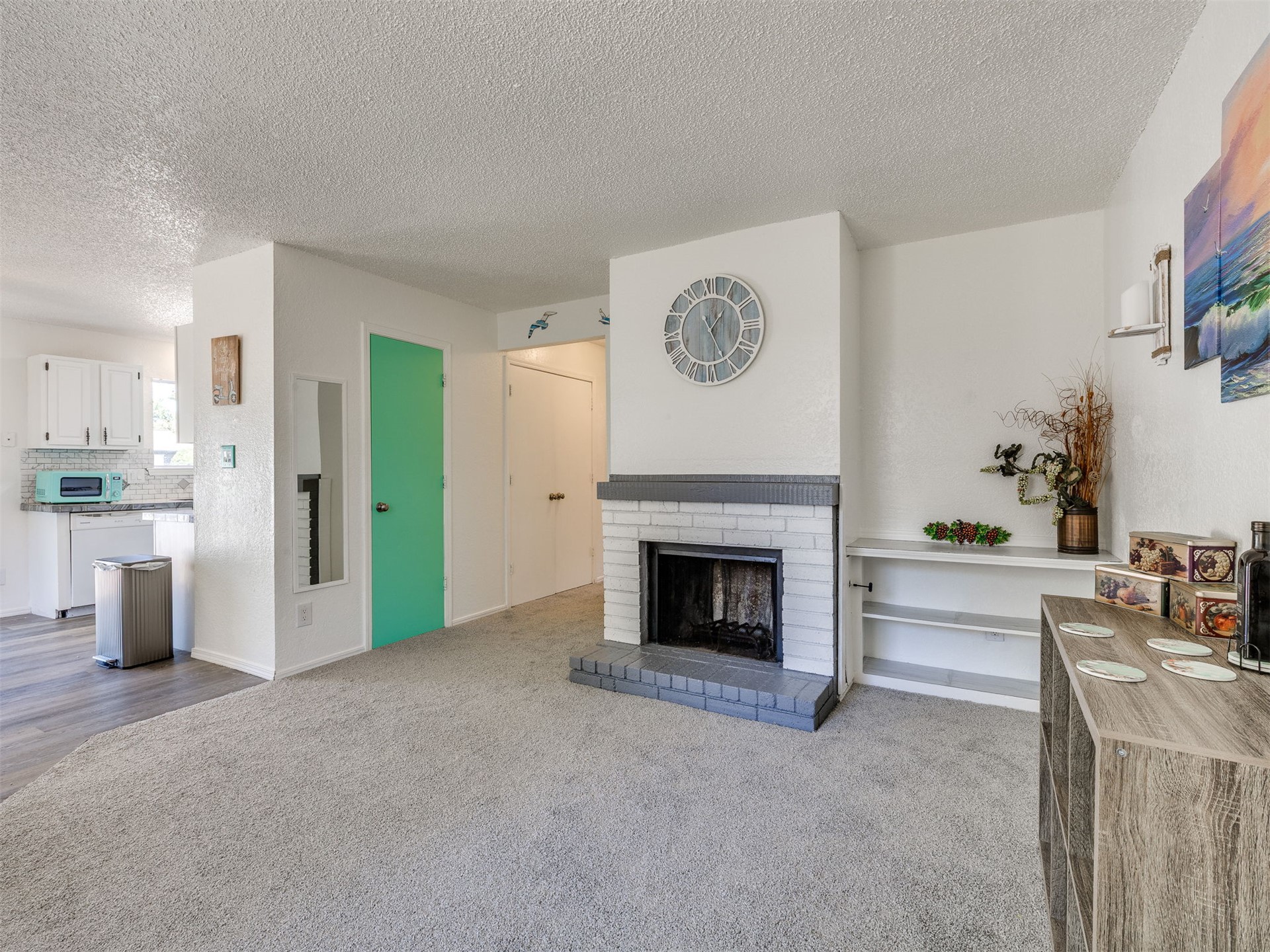 24 W Rachel Street Property Photo 57