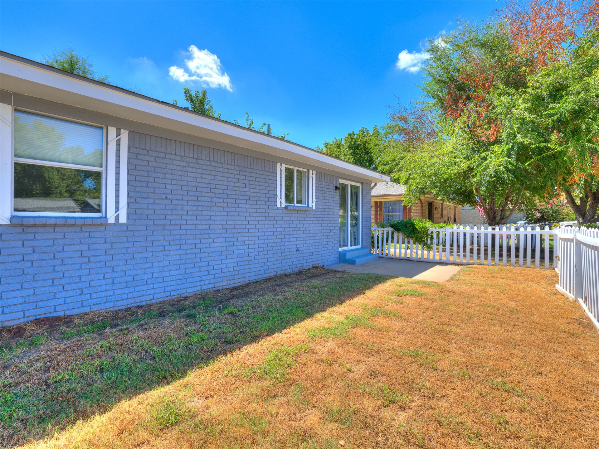 24 W Rachel Street Property Photo 75