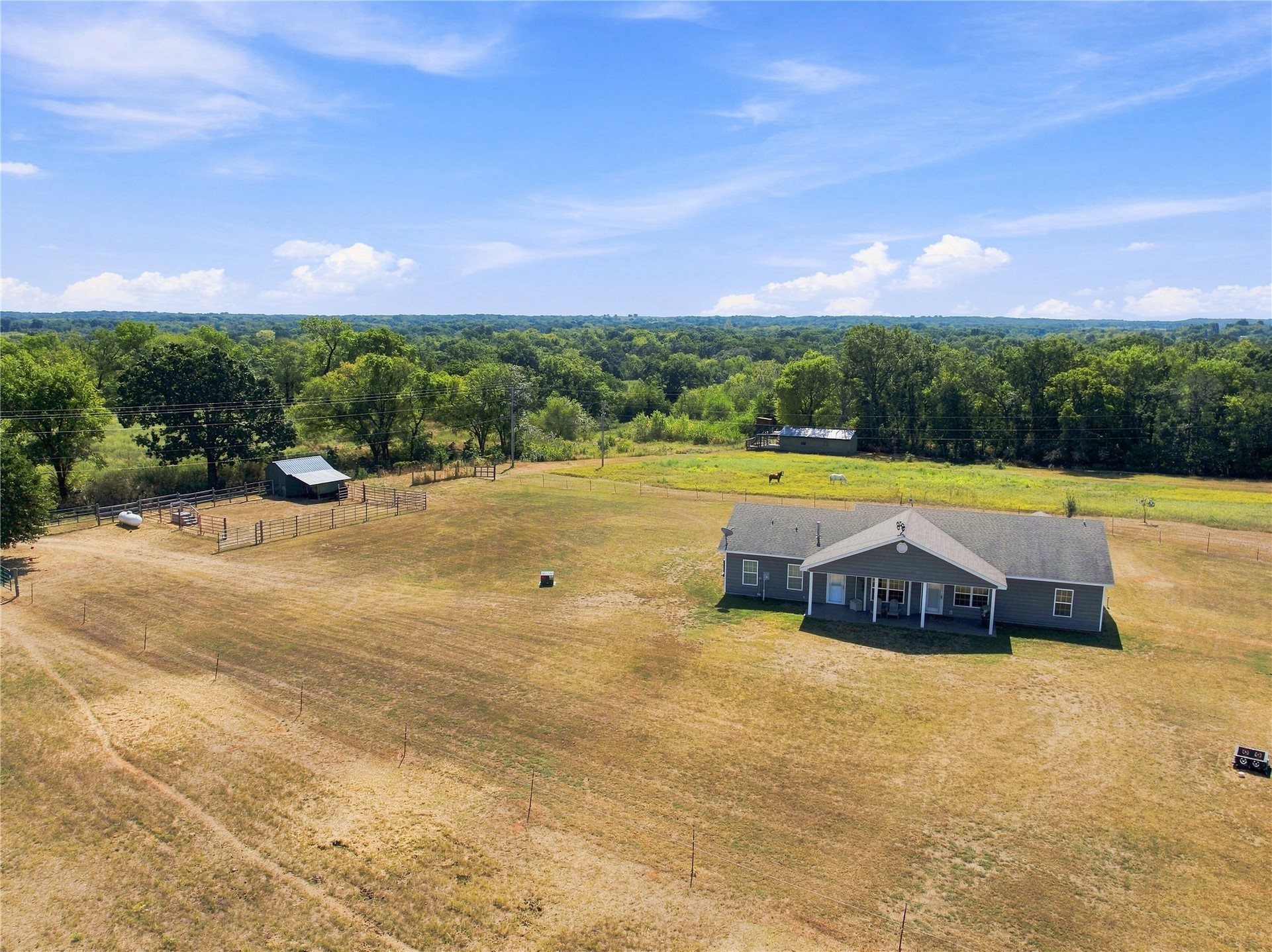 102145 N3710 Property Photo 1