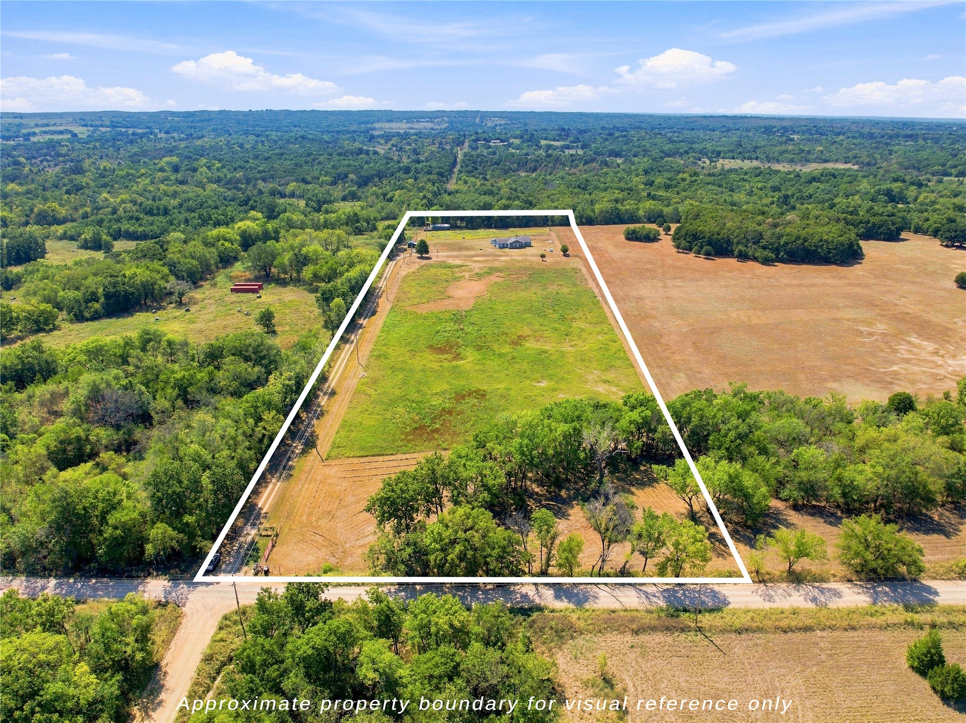 102145 N3710 Property Photo 2