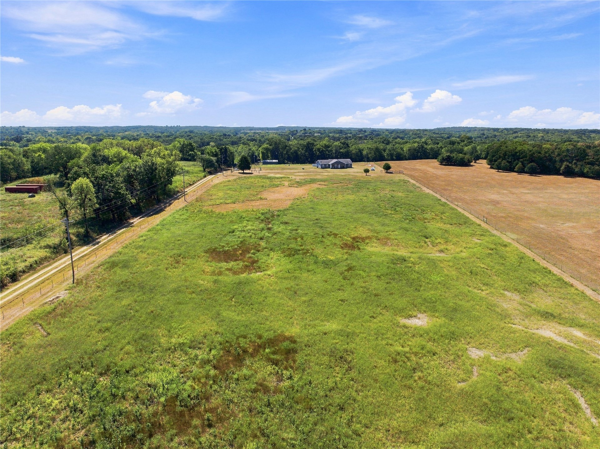 102145 N3710 Property Photo 5