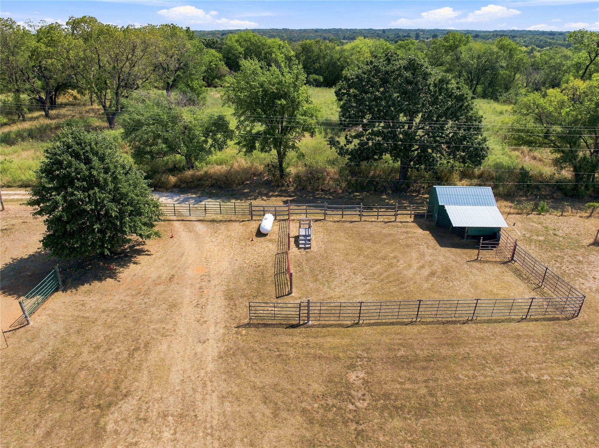 102145 N3710 Property Photo 13