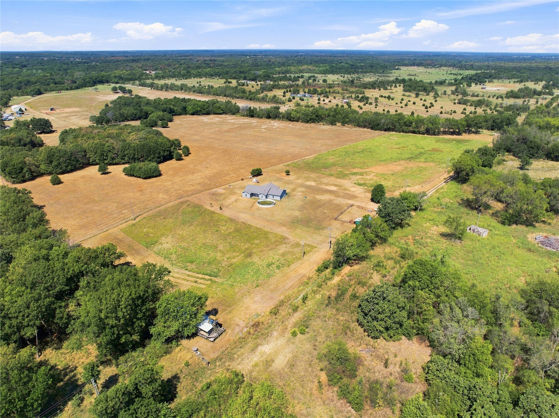 102145 N3710 Property Photo 20