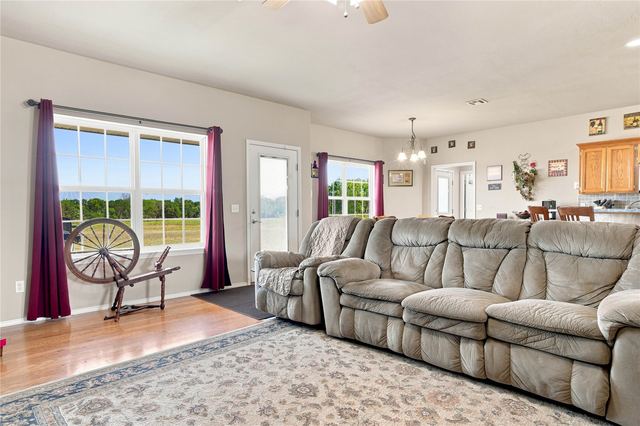 102145 N3710 Property Photo 25