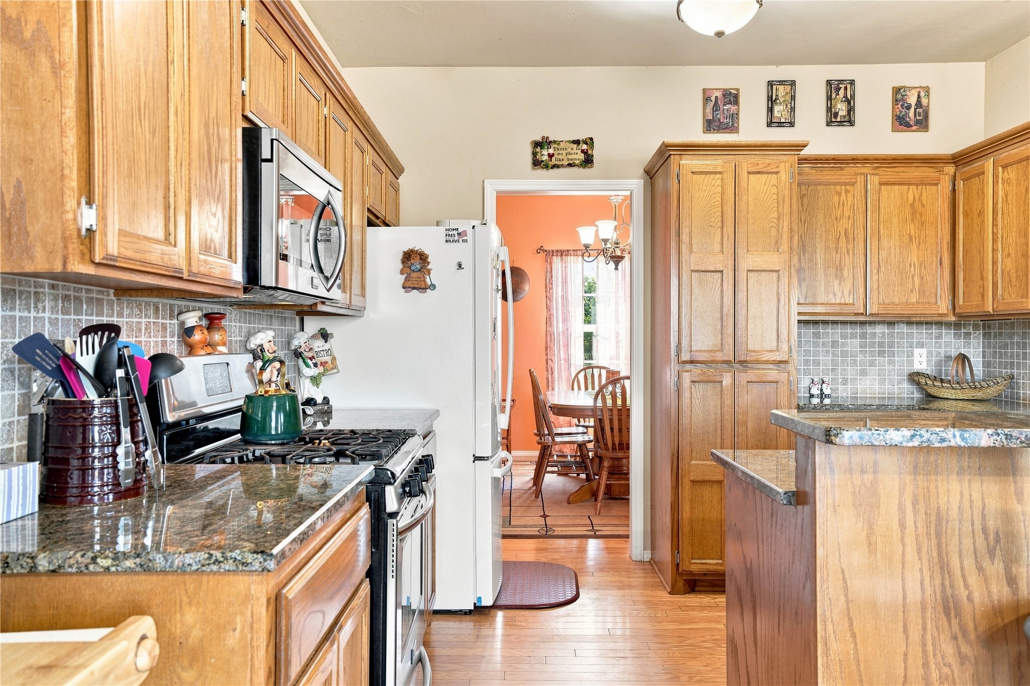 102145 N3710 Property Photo 31