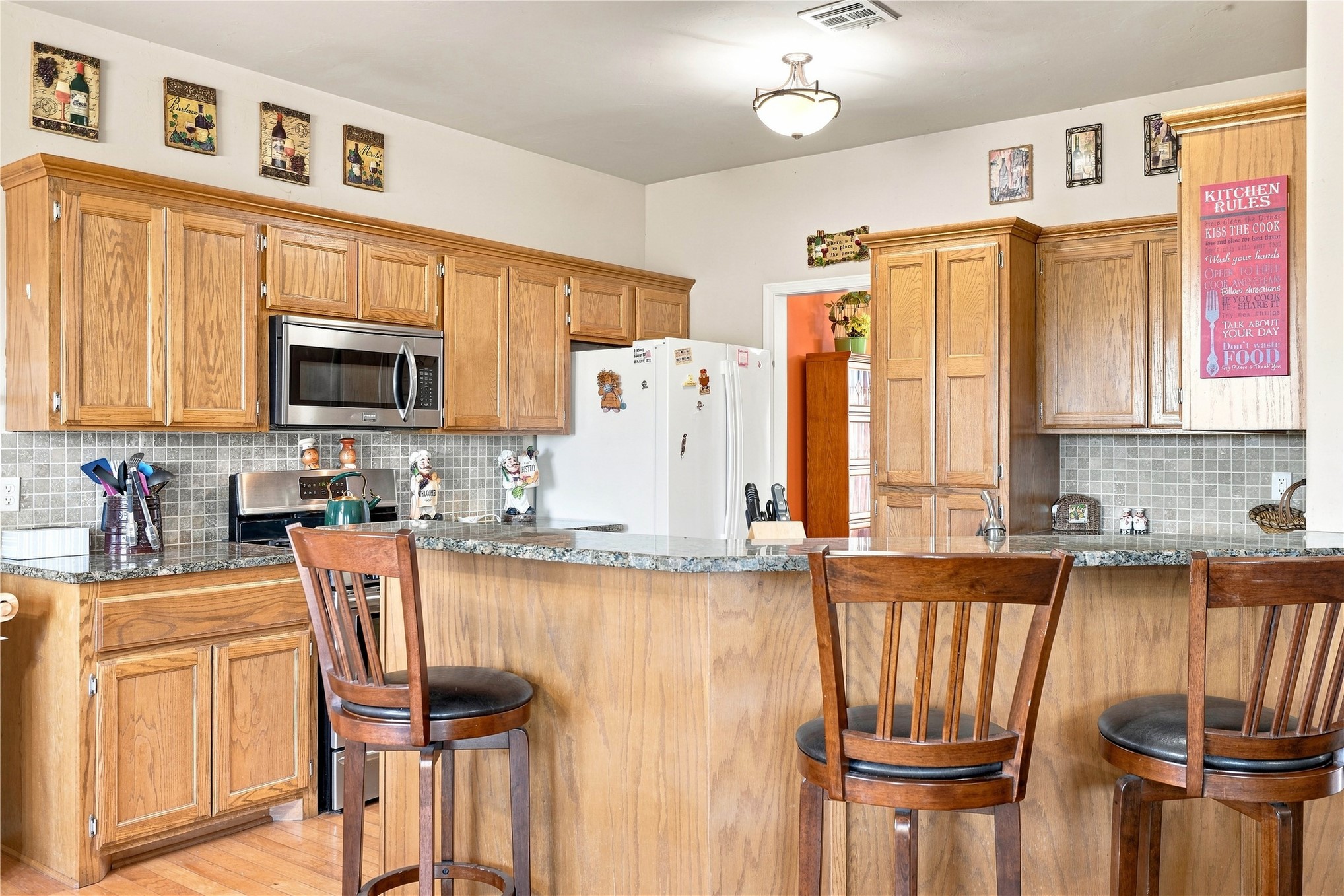 102145 N3710 Property Photo 33