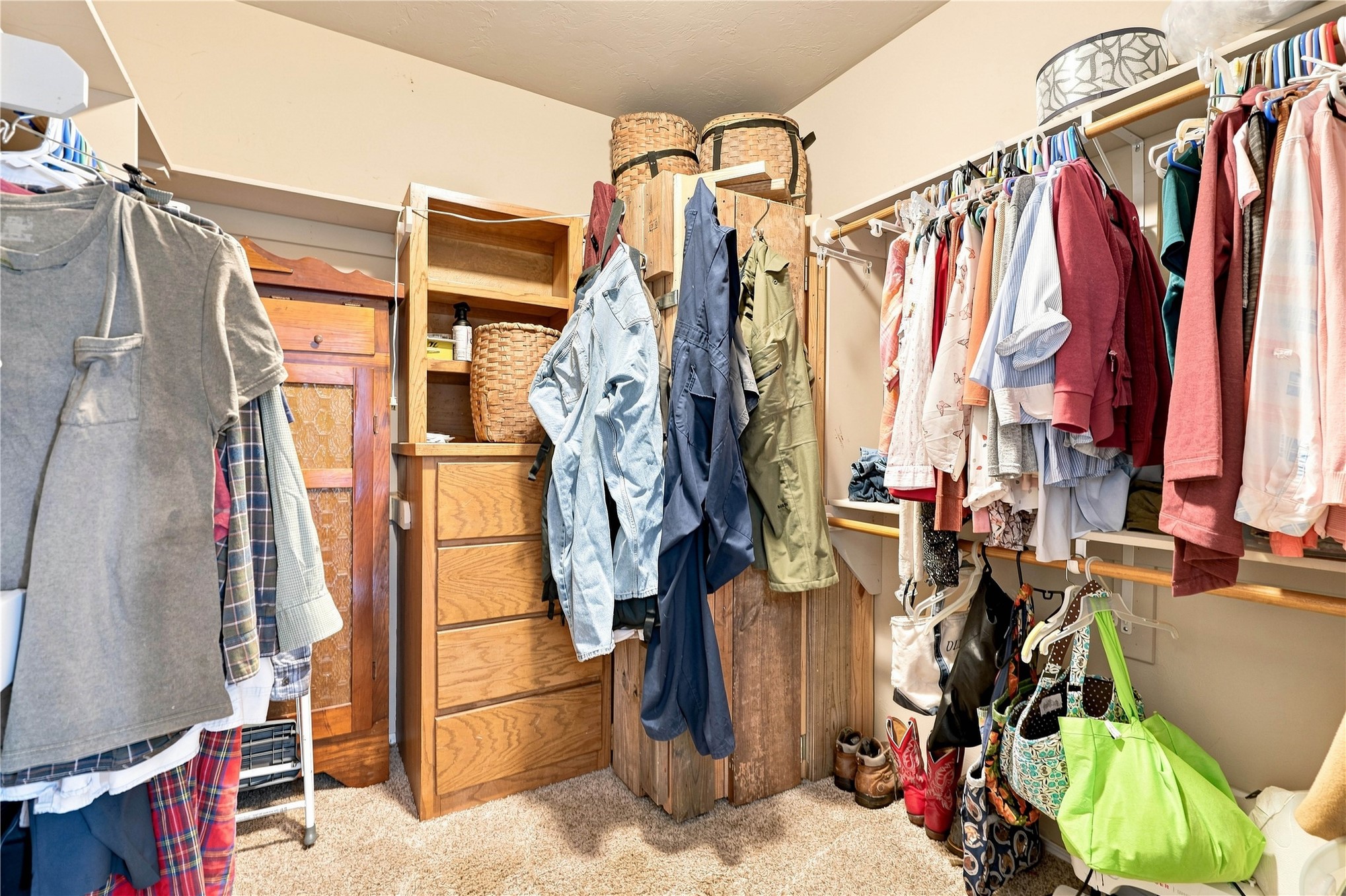 102145 N3710 Property Photo 56