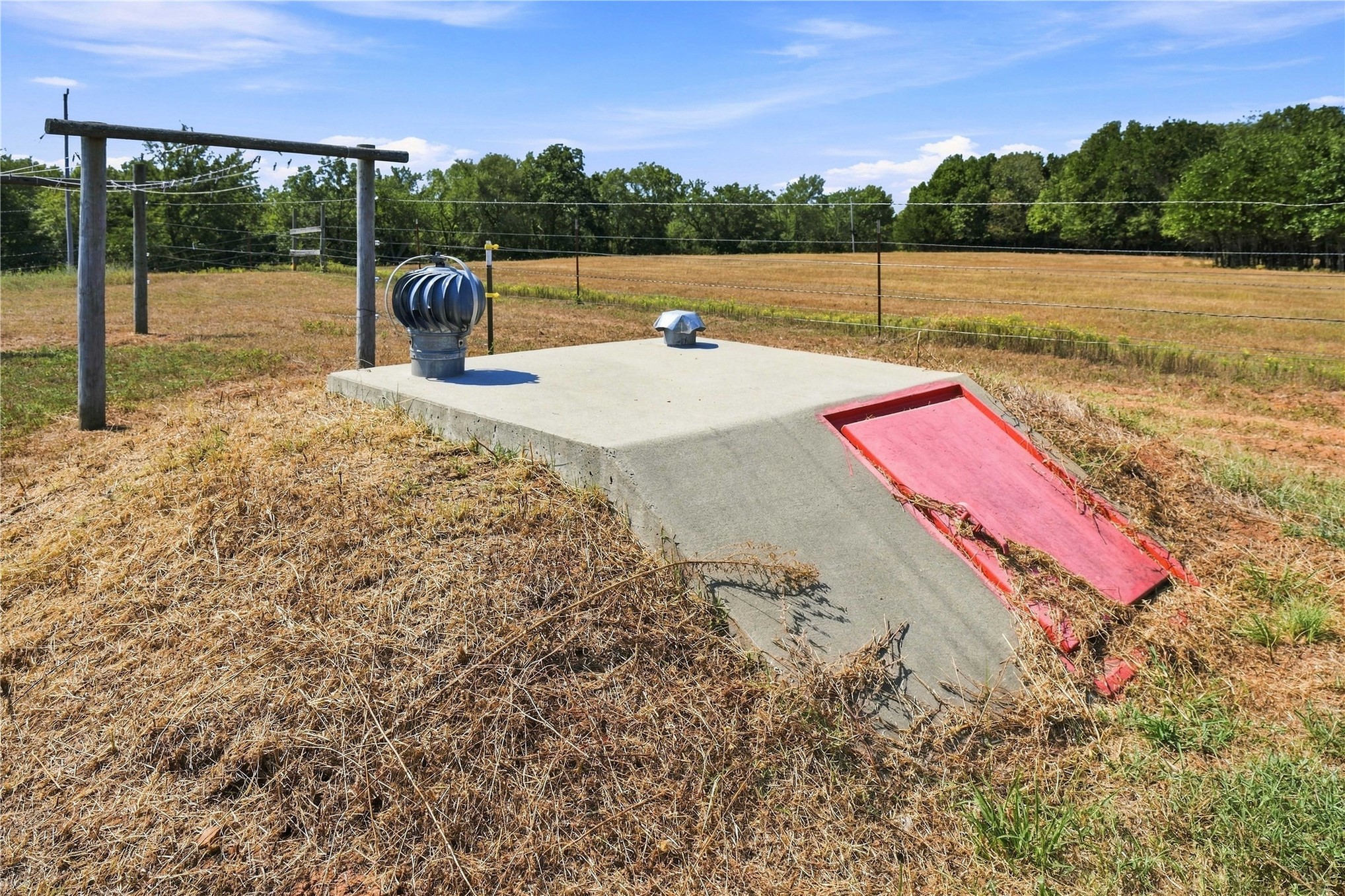 102145 N3710 Property Photo 69