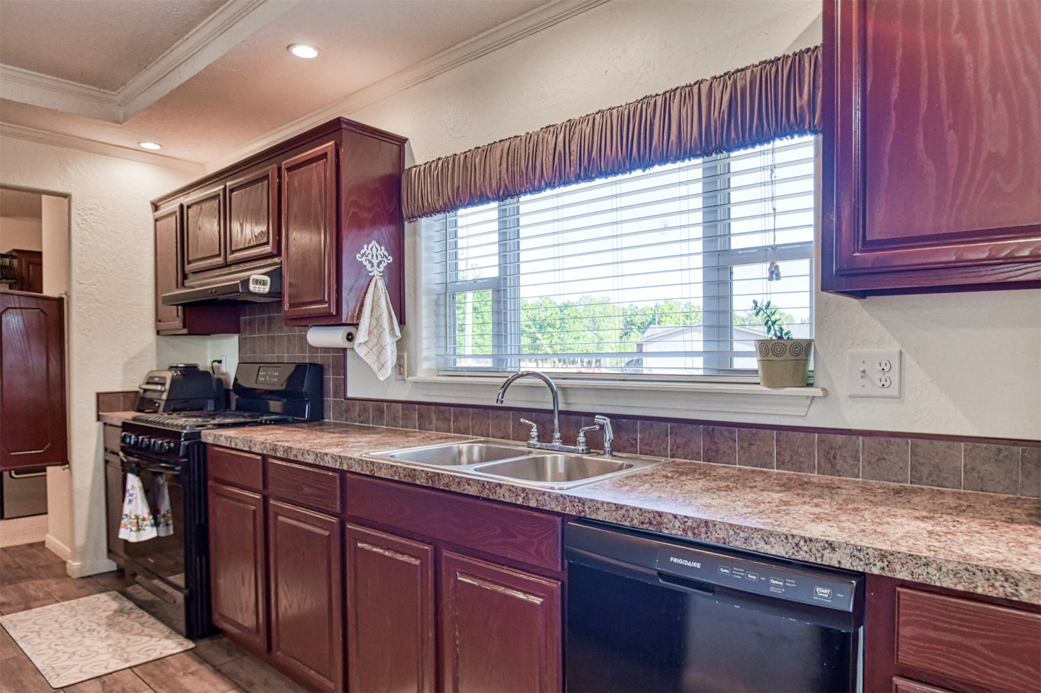 20926 E Ranch Lane E Property Photo 20
