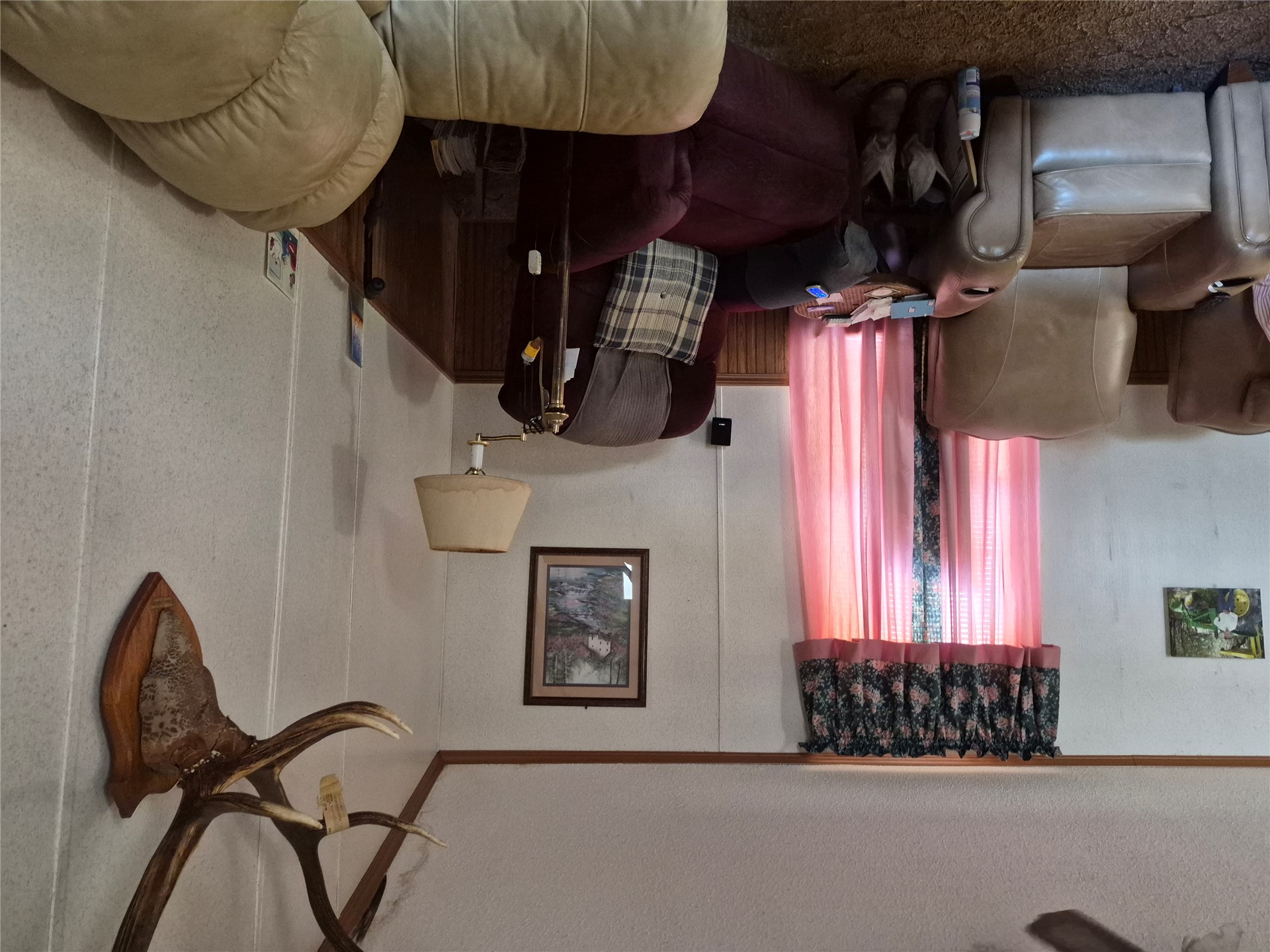 441055 E Cedar Crest Drive E Property Photo 5