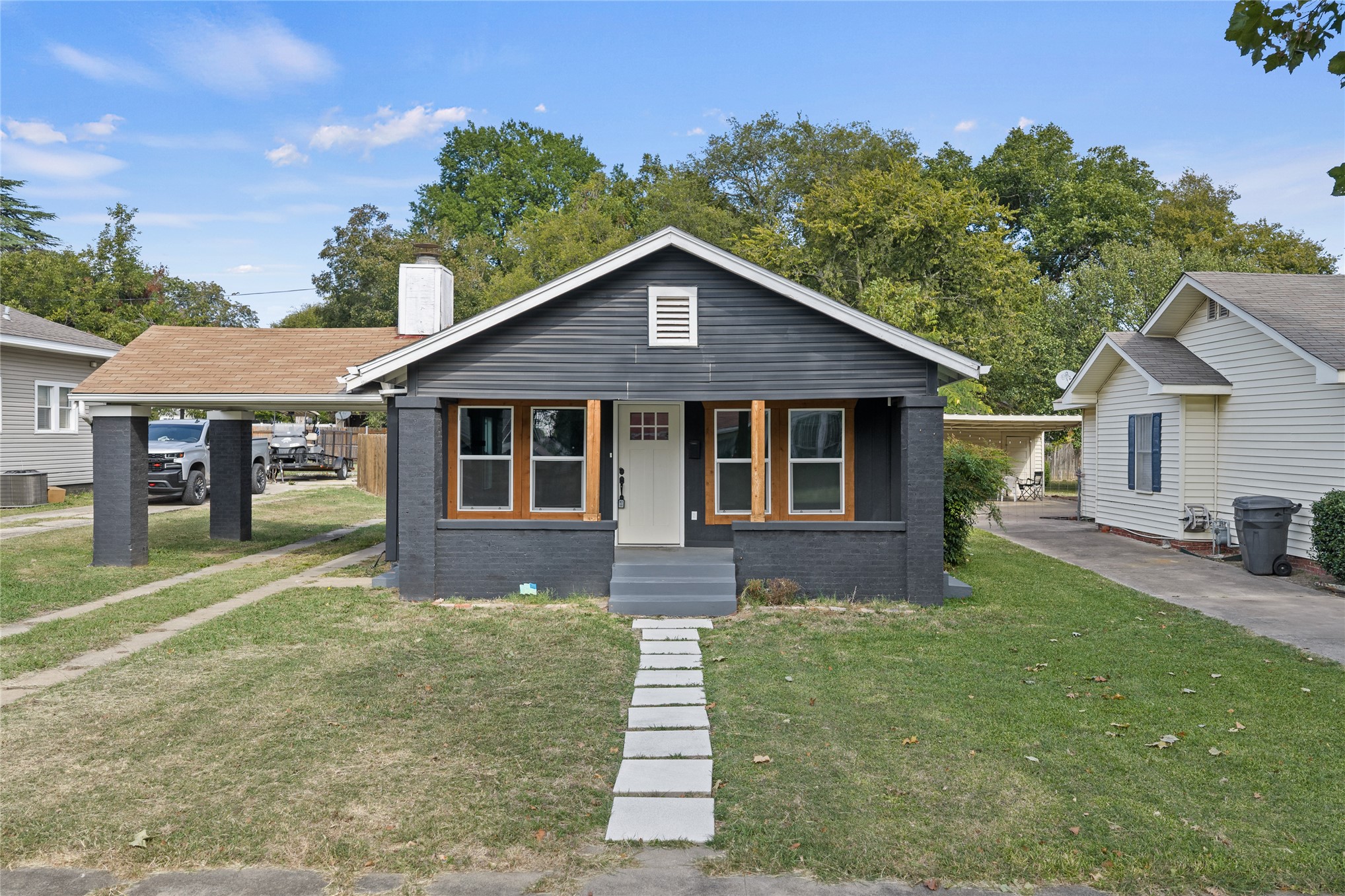 1317 3rd Sw Property Photo 1