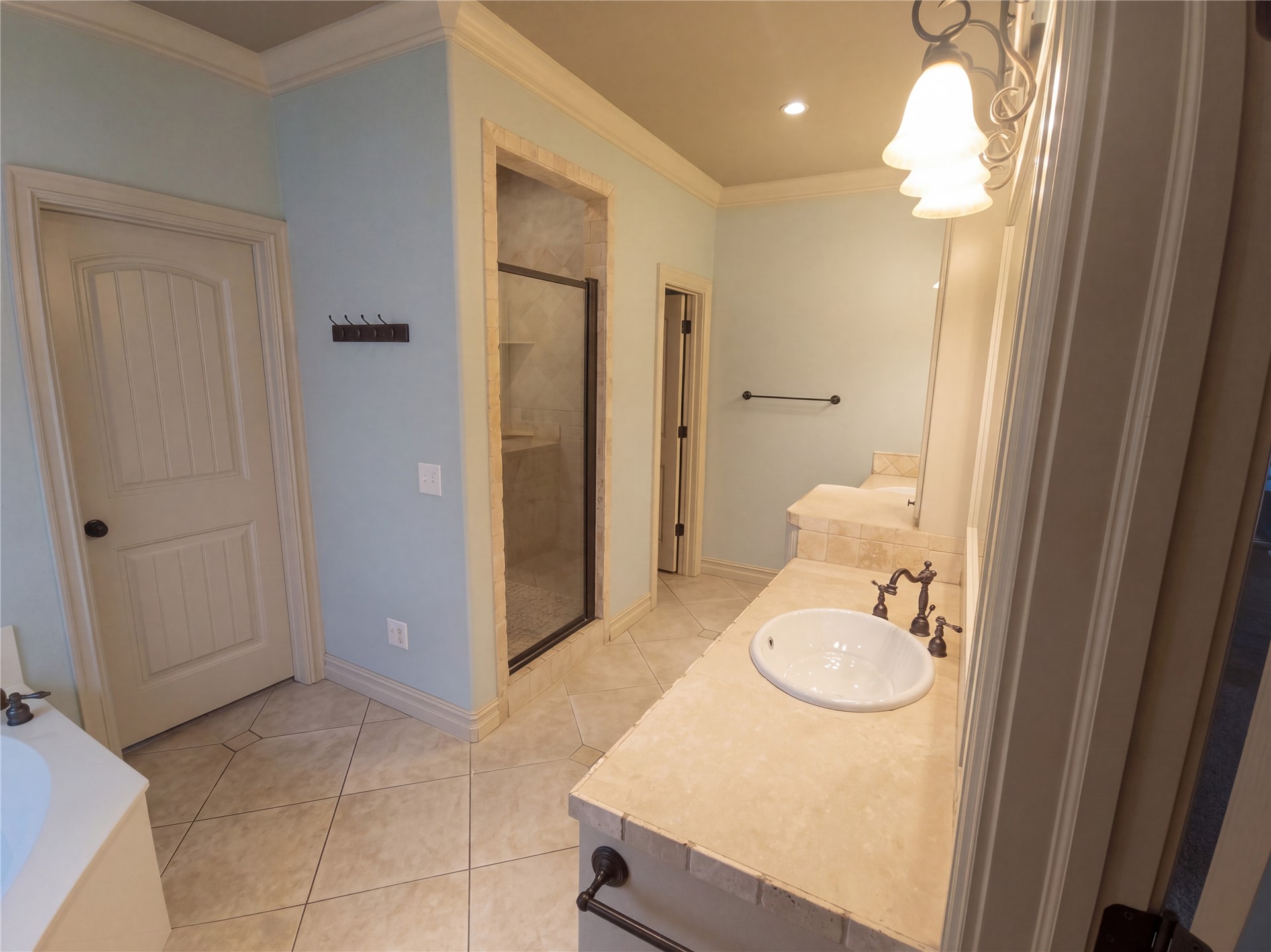 3908 N Pine Avenue Property Photo 13