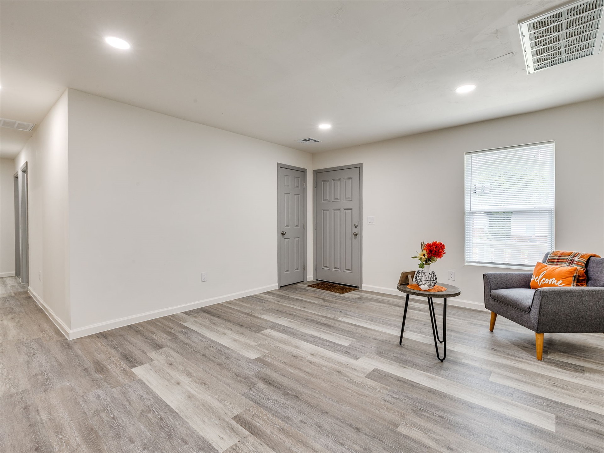 331 W 49th Street N Property Photo 21