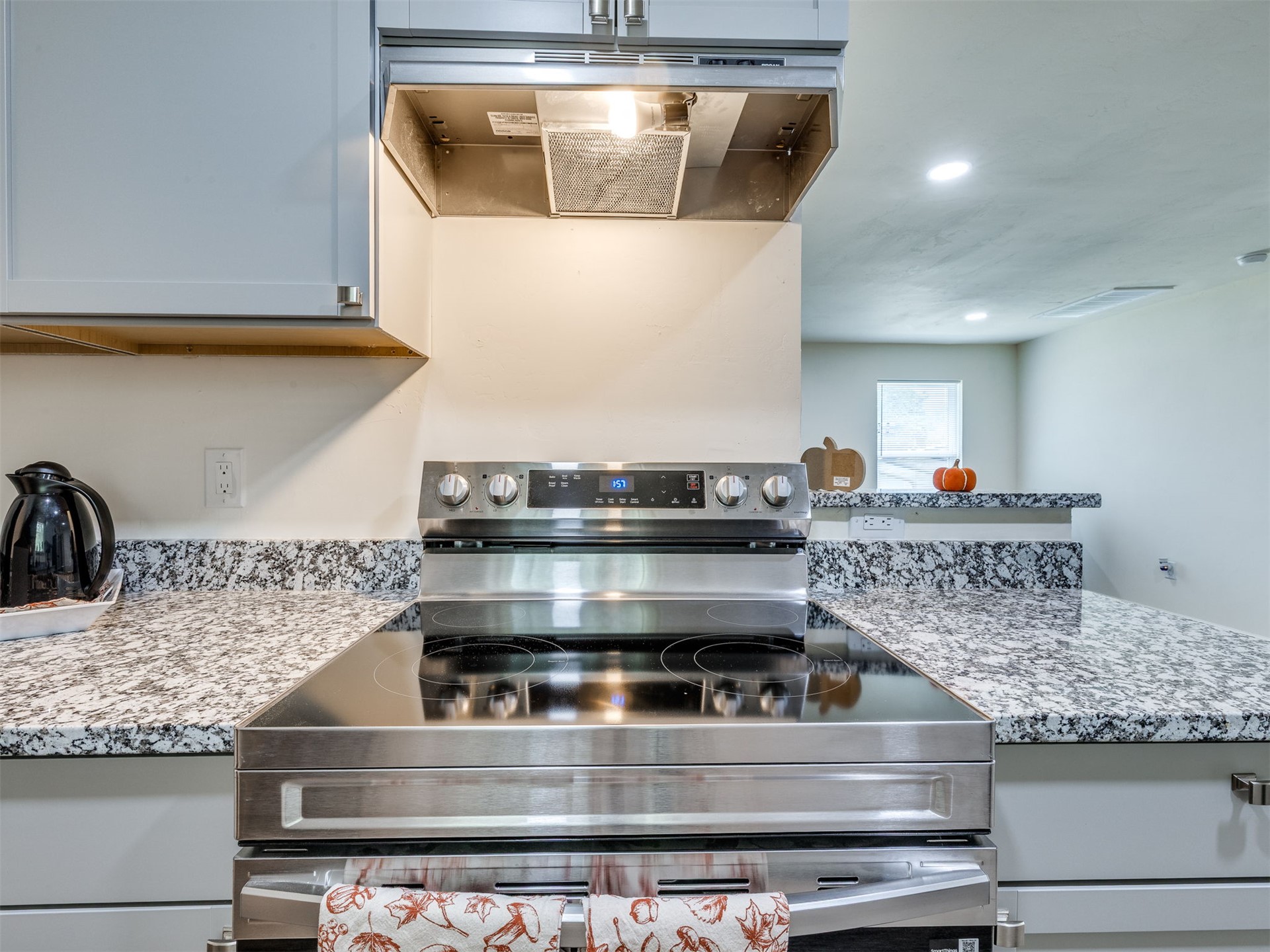 331 W 49th Street N Property Photo 28