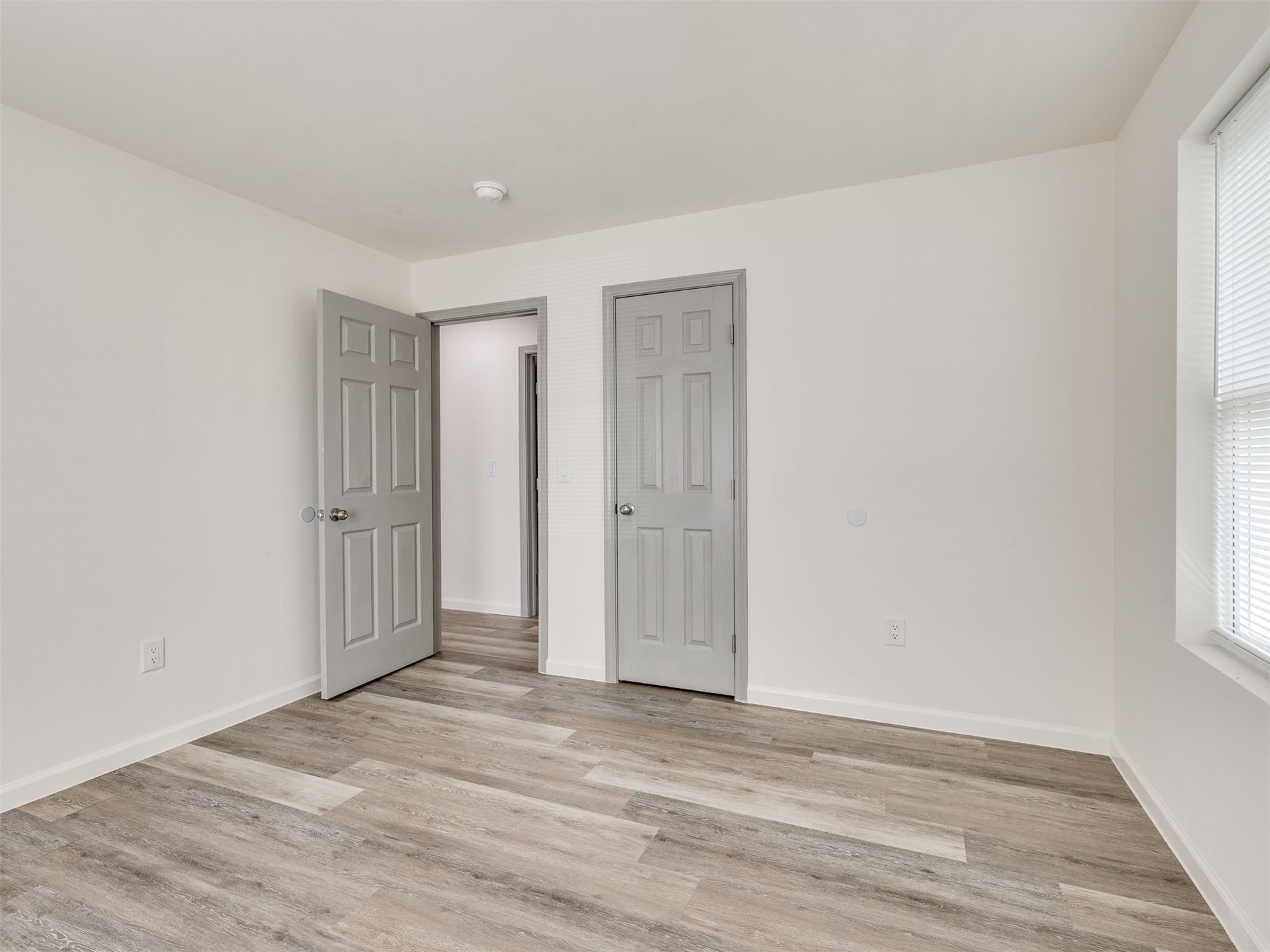 331 W 49th Street N Property Photo 42