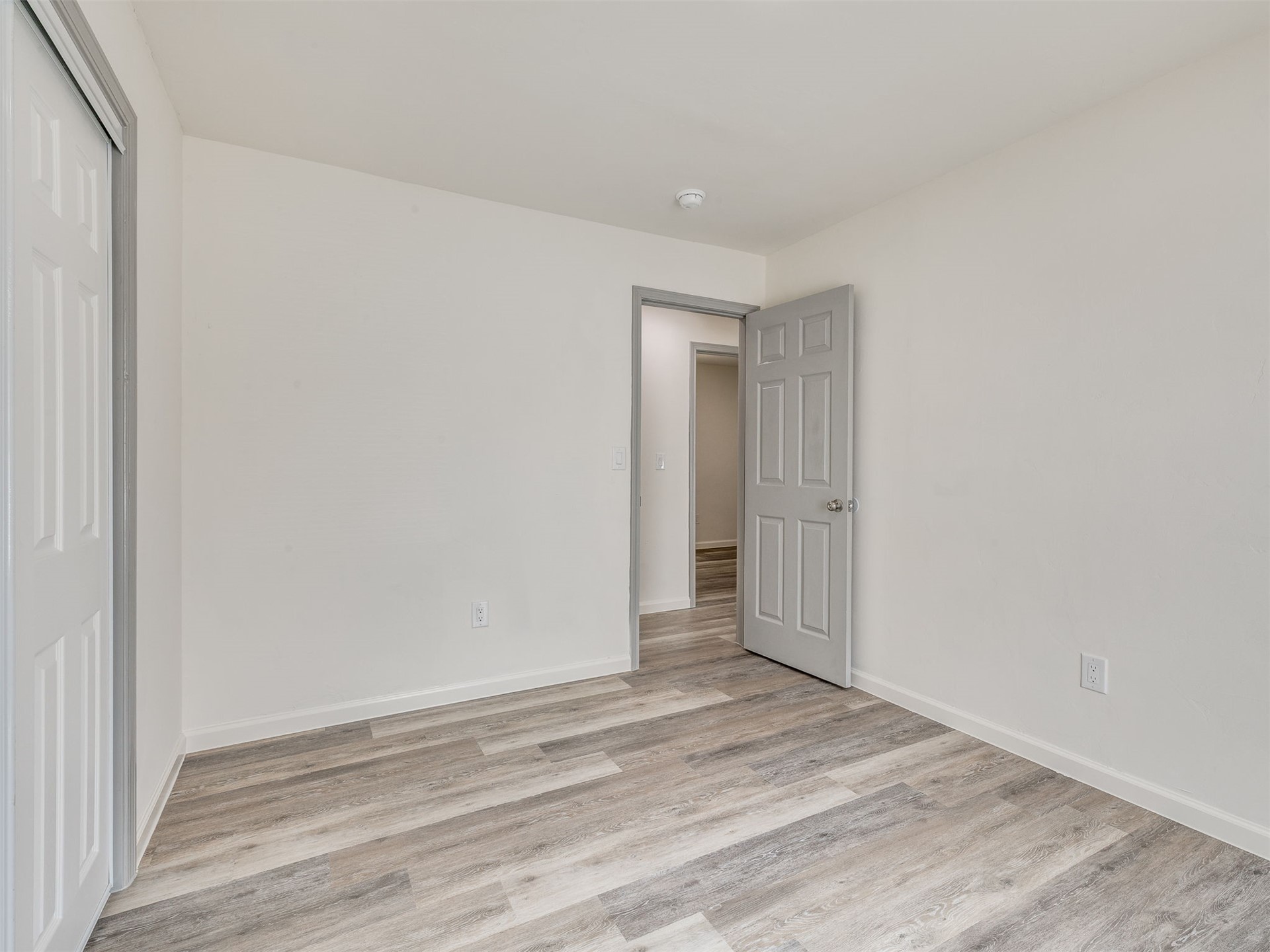 331 W 49th Street N Property Photo 44