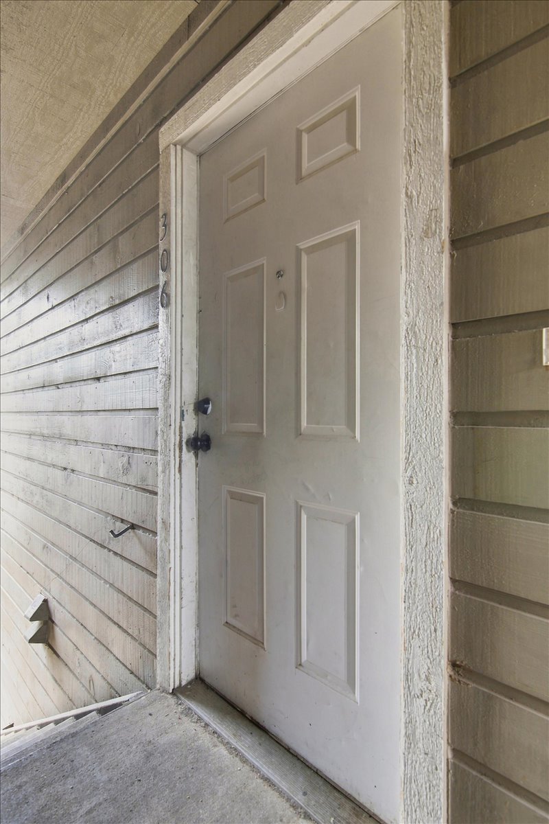 6639 S Victor Avenue #g306 Property Photo 2