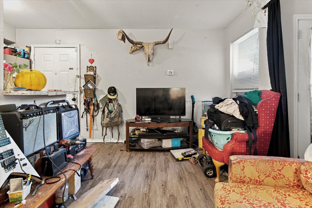 6639 S Victor Avenue #g306 Property Photo 6
